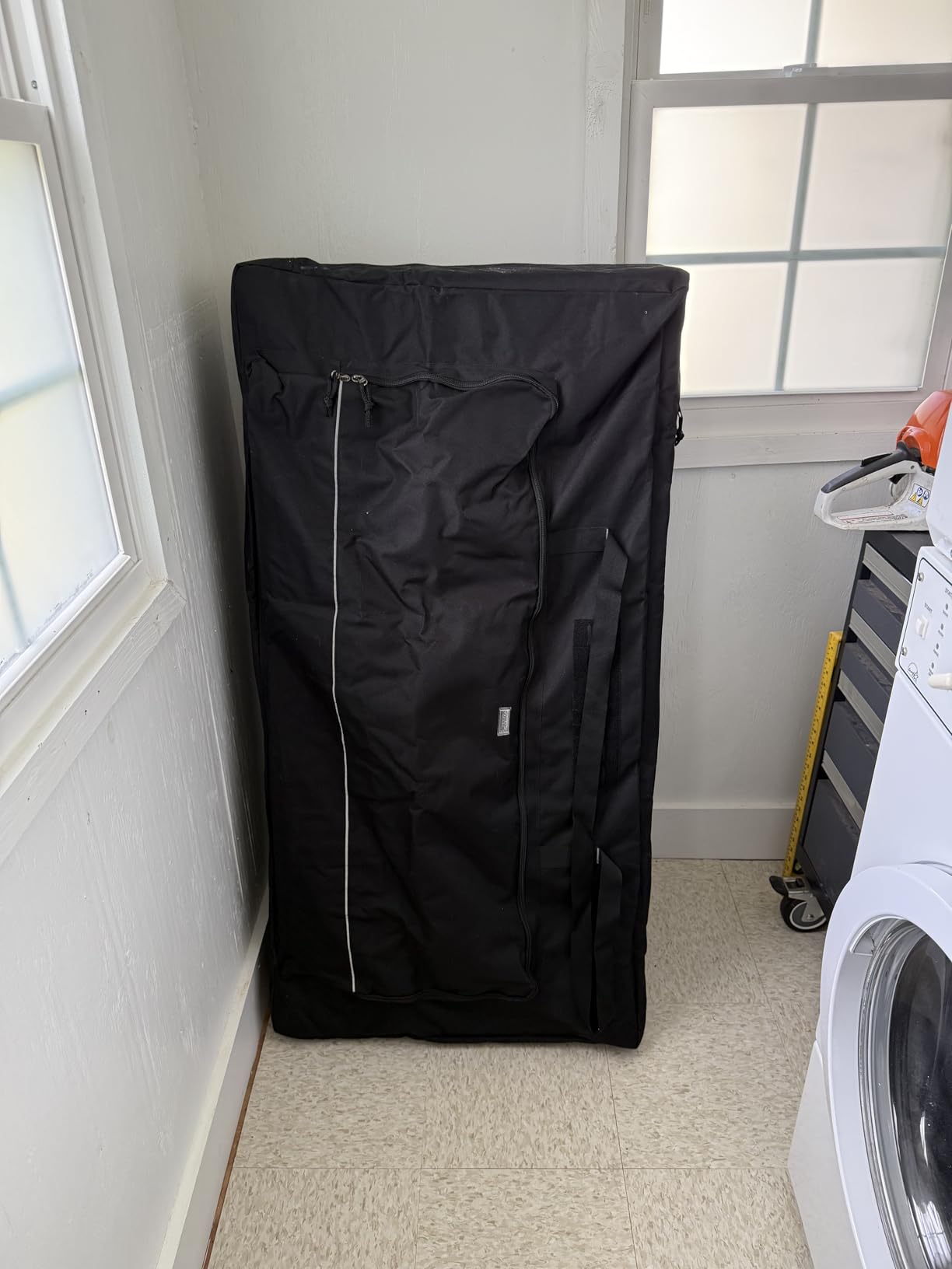 GOBUROS Cornhole Carrying Case Fits Regulation Size Board, Cornhole Carrying Bag with Front Sandbag Pockets, Two-Ways Zipper and Padded Shoulder Strap, Only Bag customer photo 1