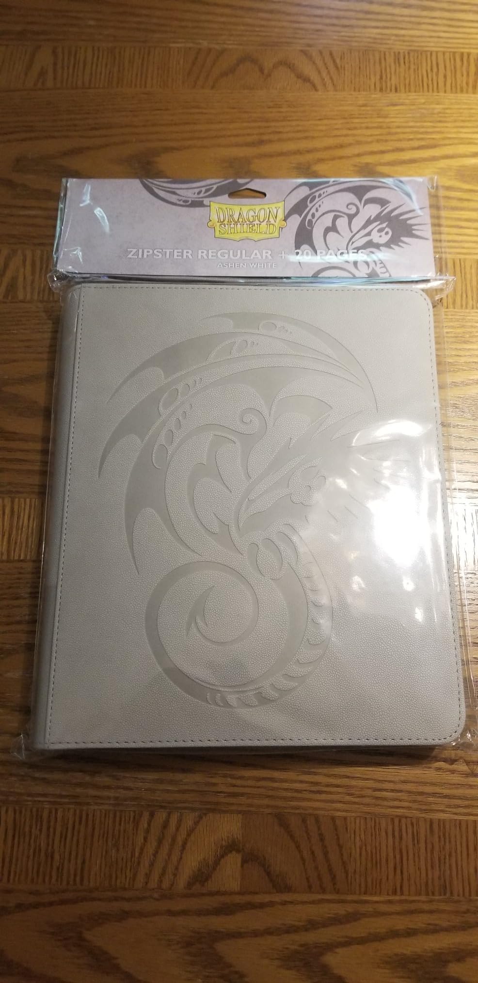 Dragon Shield Zipster Regular Binder - 20 Sideloading 18-Pocket Pages, Robust D-lock Rings, Trading Card Album for Pokemon, MTG, YuGiOh, TCG & Sports Cards (Iron Grey) customer photo 2