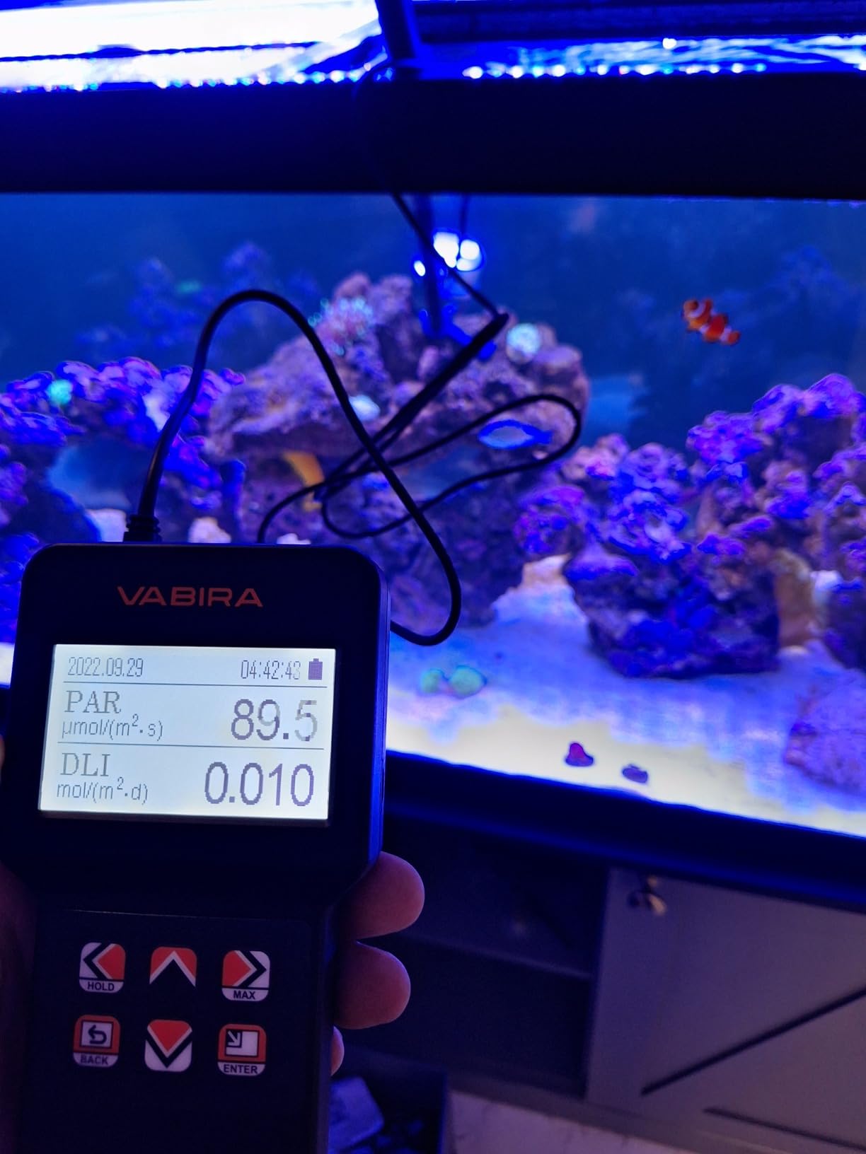 VBR-Aqua IP68 PAR Meter for Aquarium, Reef, R,G,B PAR Seperately, with a 3FT Telescopic Rod customer photo 1