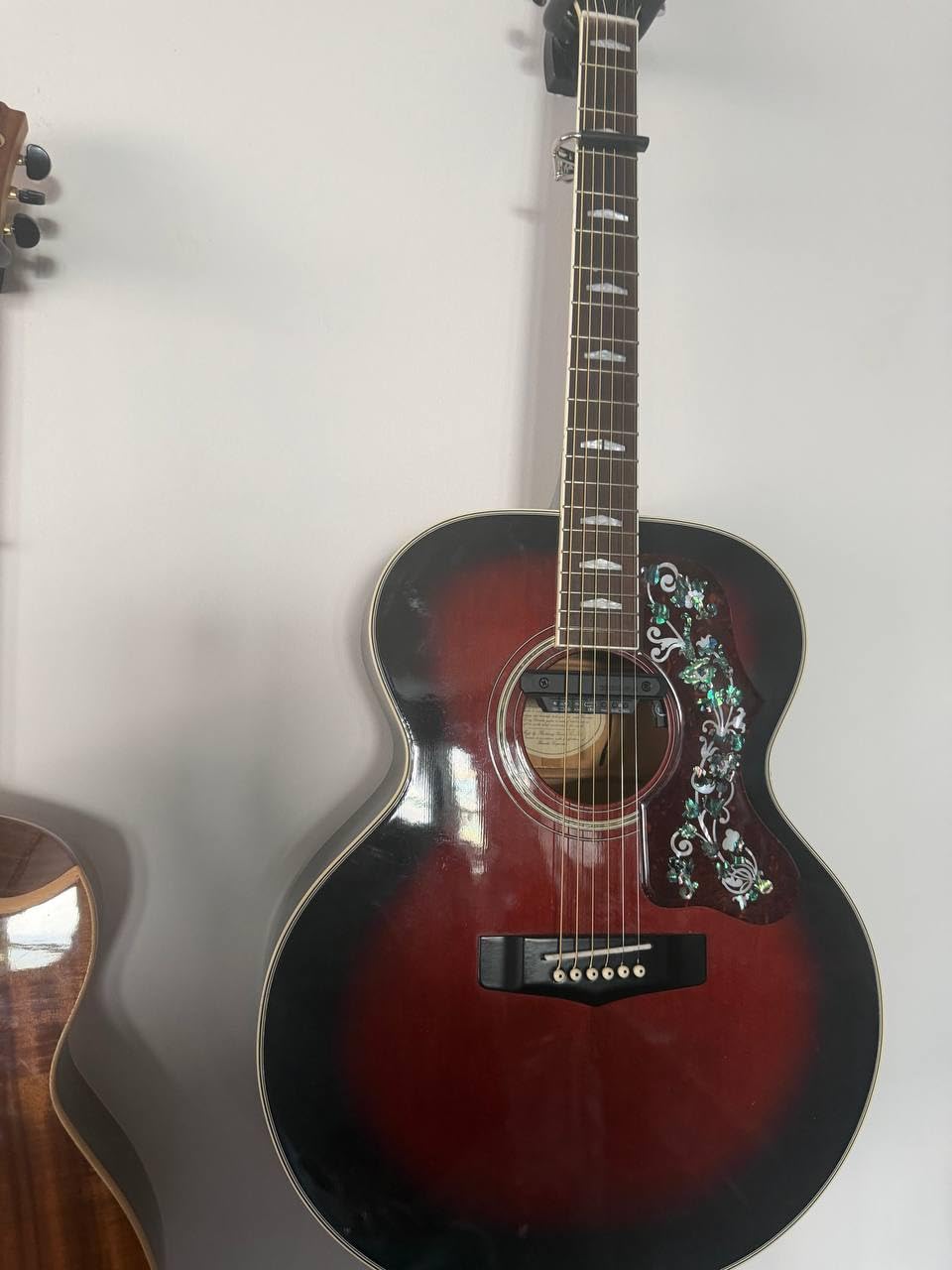 Wireless Acoustic Guitar Pickup Rechargeable Magnetic And Microphone Soundhole Pickup customer photo 2