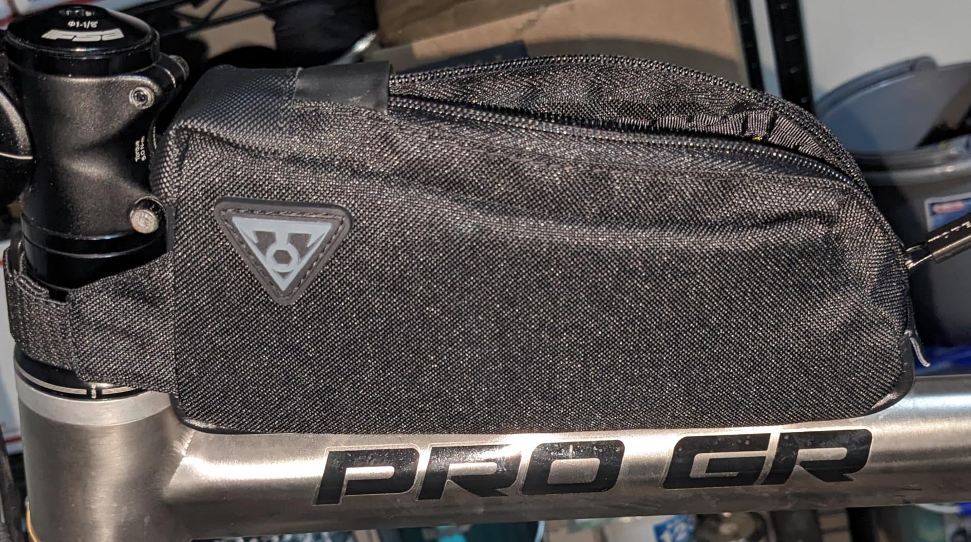 Topeak FastFuel Top Tube Bag - Compact 0.5L Frame Bag | Adjustable Bolt-On or Strap Mount, Padded Storage for Snacks & Gear, 70g Lightweight Design customer photo 2