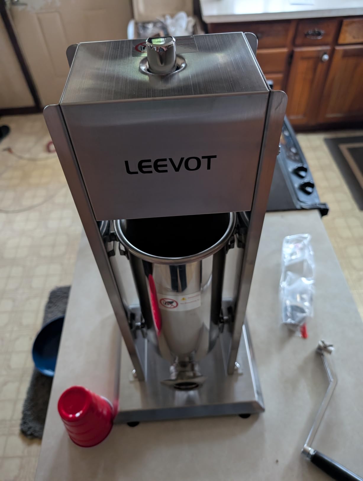 LEEVOT 11LBS/5L Manual Sausage Stuffer, Professional Stainless Steel Sausages Maker & Filler Kit with 2 Speed, 5 Stuffing Tubes customer photo 2