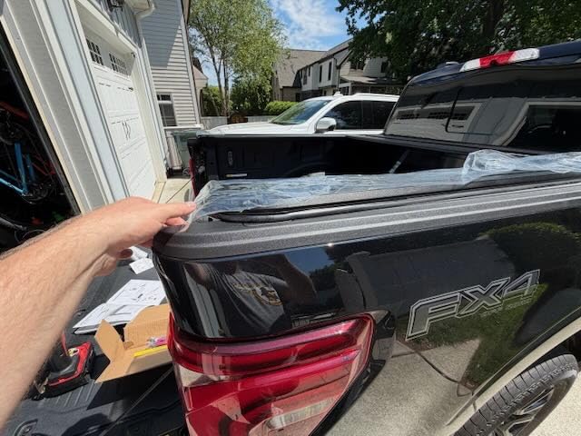 Bestwyll Retractable Hard Tonneau Cover - Ford F-150 2015-2026 5.5 Ft Short Bed (incl. Raptor/Lightning) customer photo 1