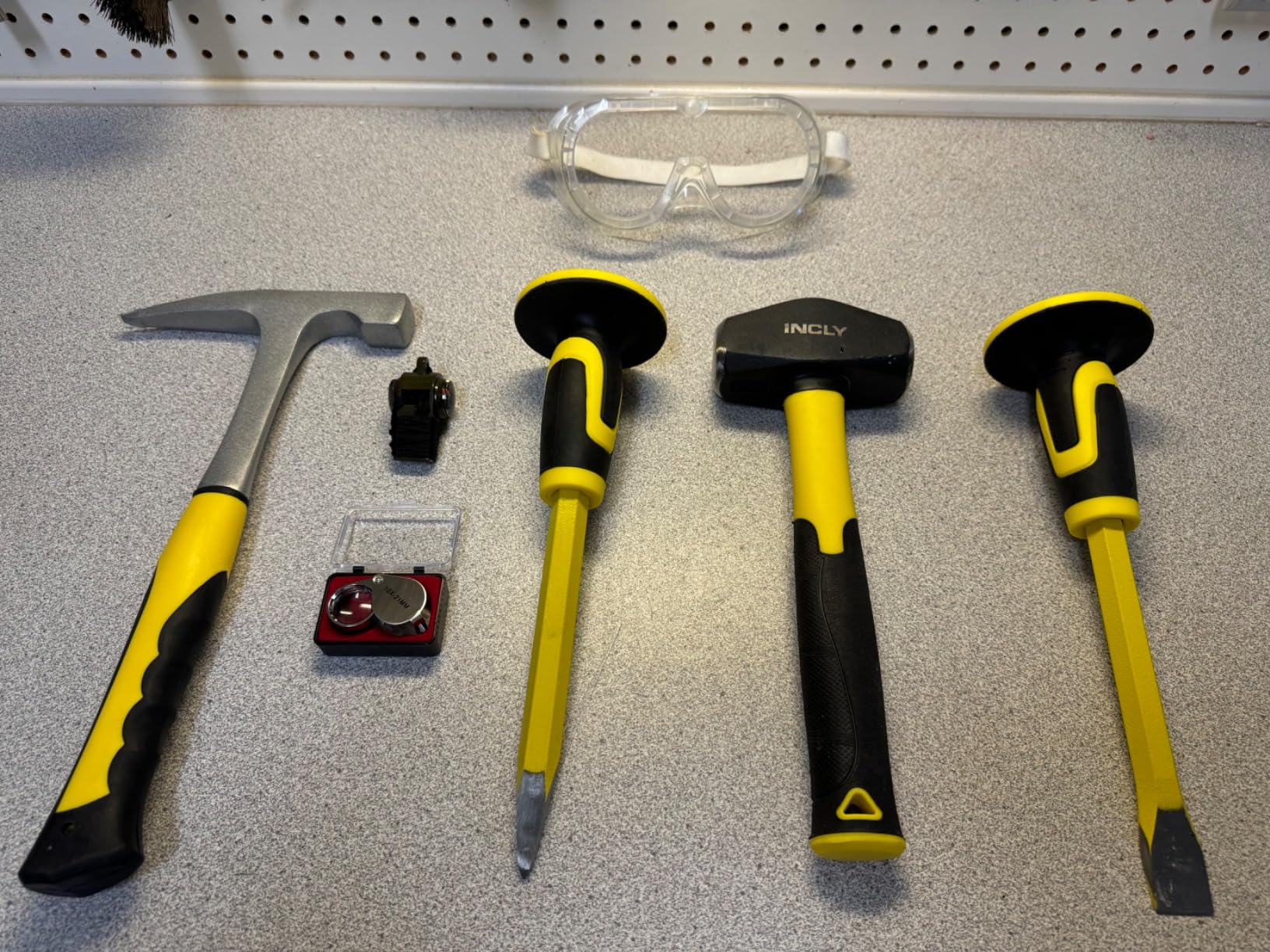 INCLY 7 Pcs Geology Rock Pick Equipment Kit, 3lb Sledge & 32 oz Rock Hammer with 2PCS 12