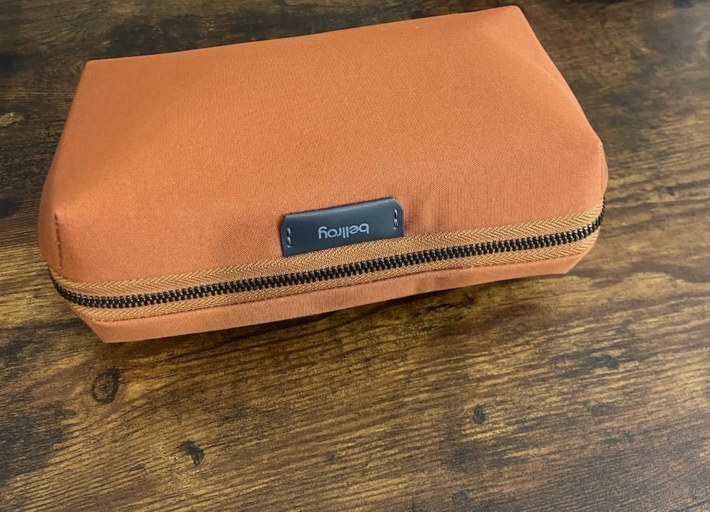 Bellroy Tech Kit (Tech Accessories Organizer Pouch, Zipper Closure Design, Stores Power Bank, Phone Charger, Cables & More, Internal) customer photo 2