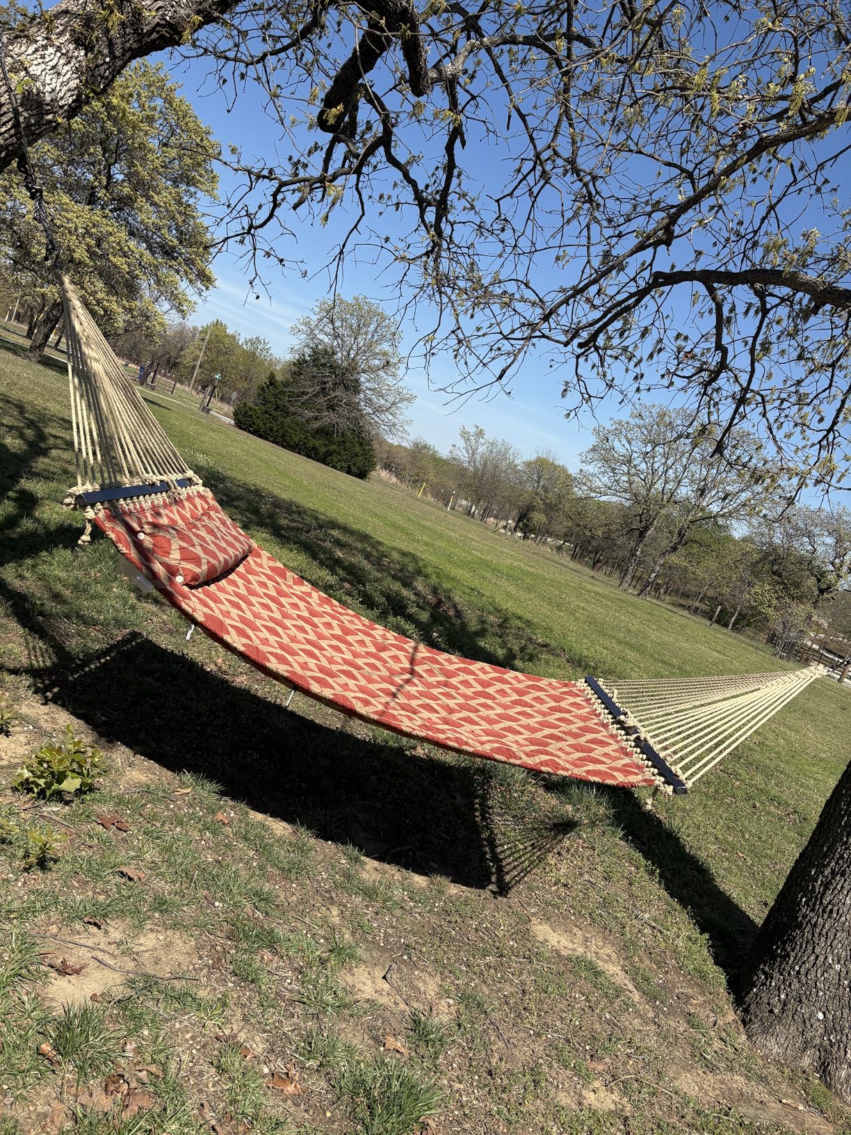 13 FT Tuscan Lattice Sienna/Taupe Quilted Hammock with Spreader Bars, Detachable Pillow and Chains, 600lbs Capacity, Two Person Hammock for Outdoor, Patio, Backyard, Tree Double Hammock customer photo 1