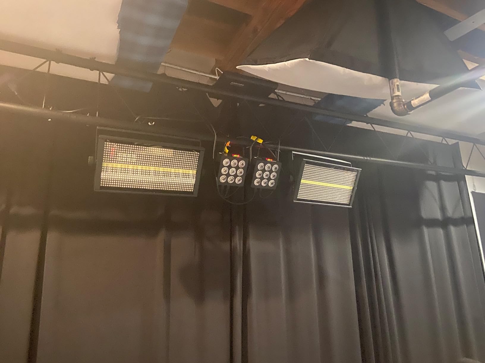 Rechargeable Stage Par Lights: 20H Single-Color 6H Charging | 6IN1 RGBWA+UV LED | Remote DMX & Sound Activation | Battery Powered Uplights for DJ Wedding Party Church & Live Performance - 2 Pack customer photo 1