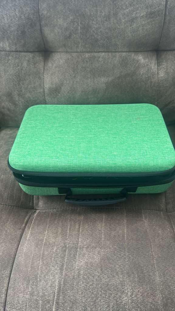 Essential Oils Carrying Case Holds 60 Grids for 1-3ML Roller Bottles 5ml, 10ml, 15ml Bottles Storage Organizer Bag Hard Shell EVA, Essential Oil Bag with Detachable Sponge Pad Green customer photo 2