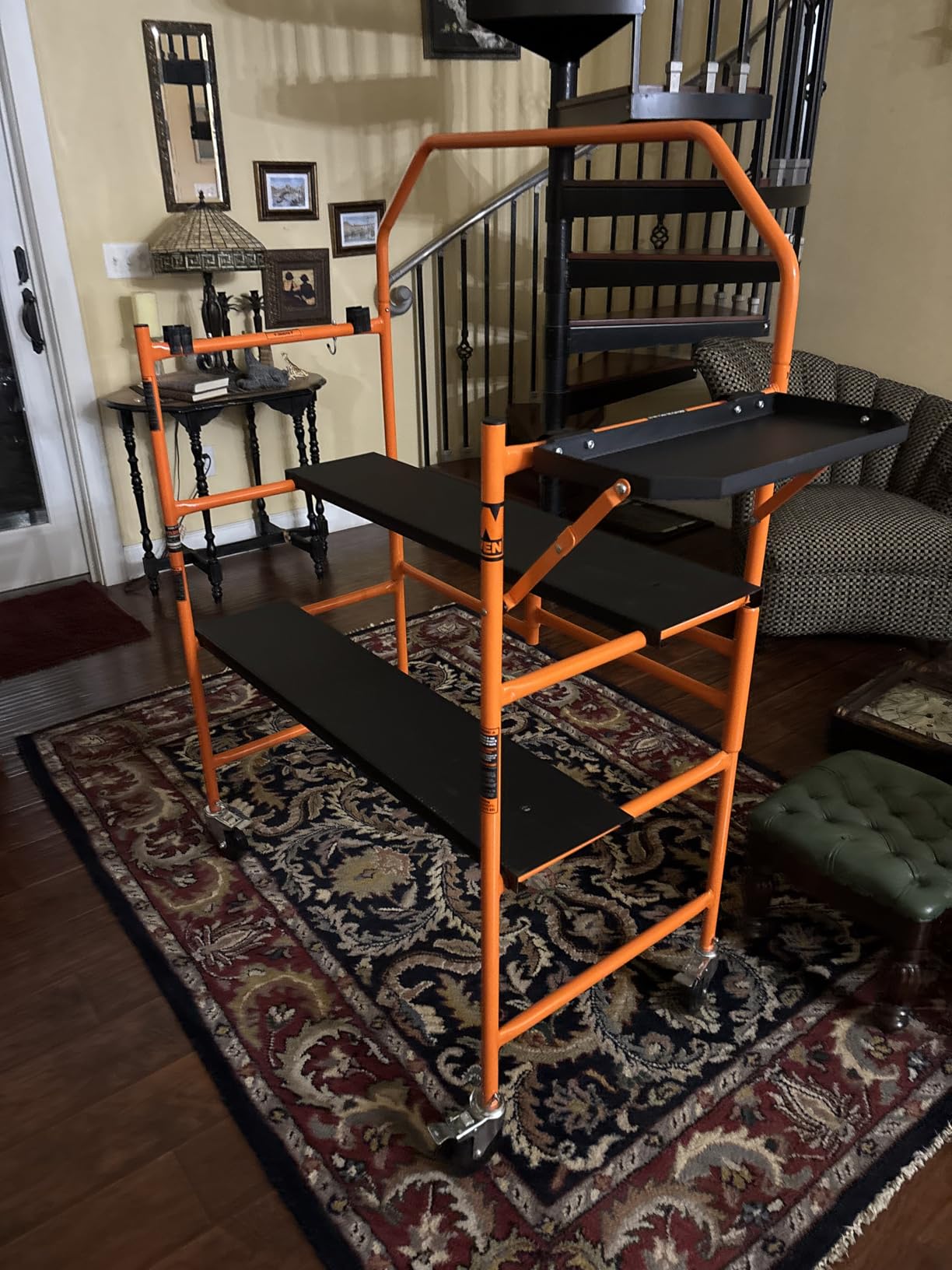 WEN 31107 4-Foot Portable Rolling Scaffolding, 500-Pound-Capacity with Foldable Design, Safety Rail and Tool Shelf customer photo 1