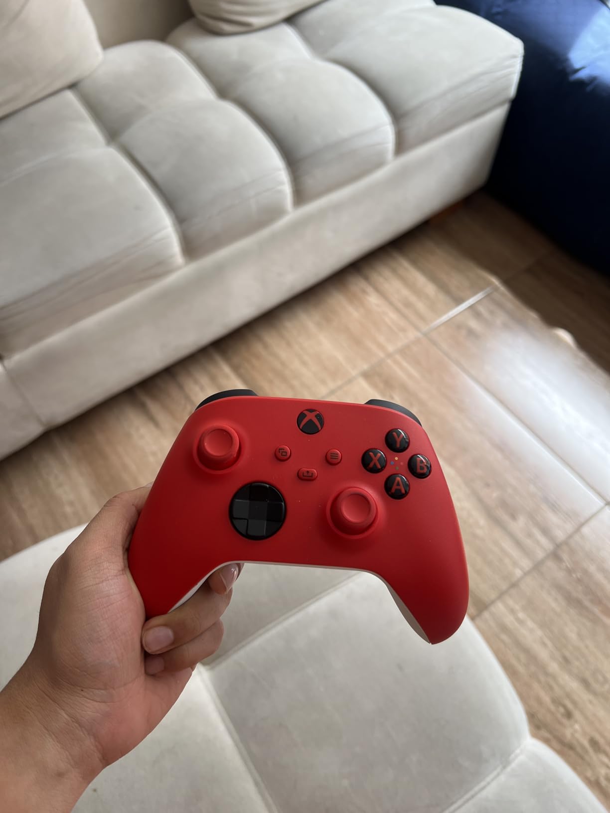 Xbox Wireless Gaming Controller | Pulse Red | Console, PC, & Android | Textured Grip | Wireless, Bluetooth, USB-C Connectivity customer photo 2