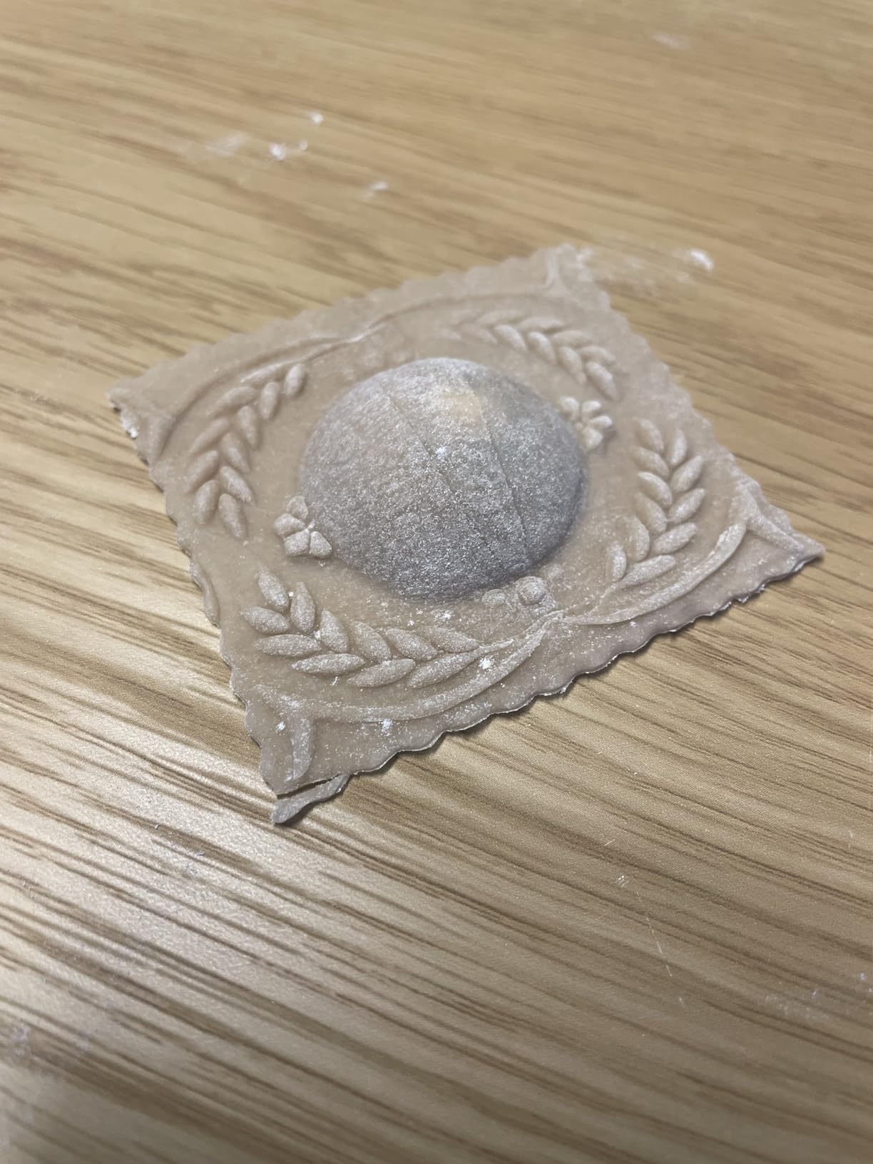 Cooking Gift Set Co. Artisanal Ravioli Maker Press, Wooden Ravioli Mold & Pasta Maker, Ravioli Press, Pasta Cutter Wheel, Ravioli Maker Tool, Guide Pasta Making Tools Set for Homemade Pasta customer photo 1