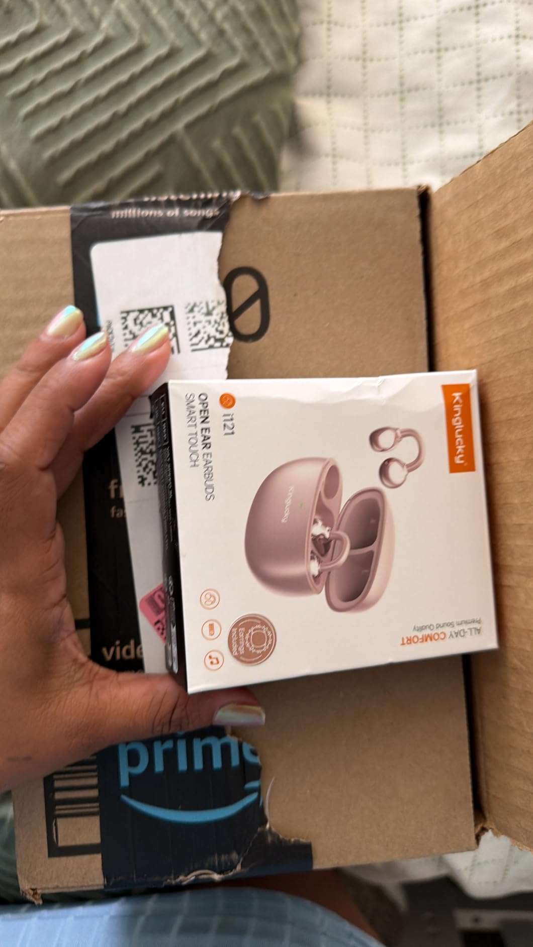 Kinglucky Jewelry-Inspired Clip-On Earbuds with Diamond Earrings, Comfortable Fit & 40H Playtime Open Ear Bluetooth 5.4 Wireless Headphones for Women, Small Ears, Sports & Workouts customer photo 1