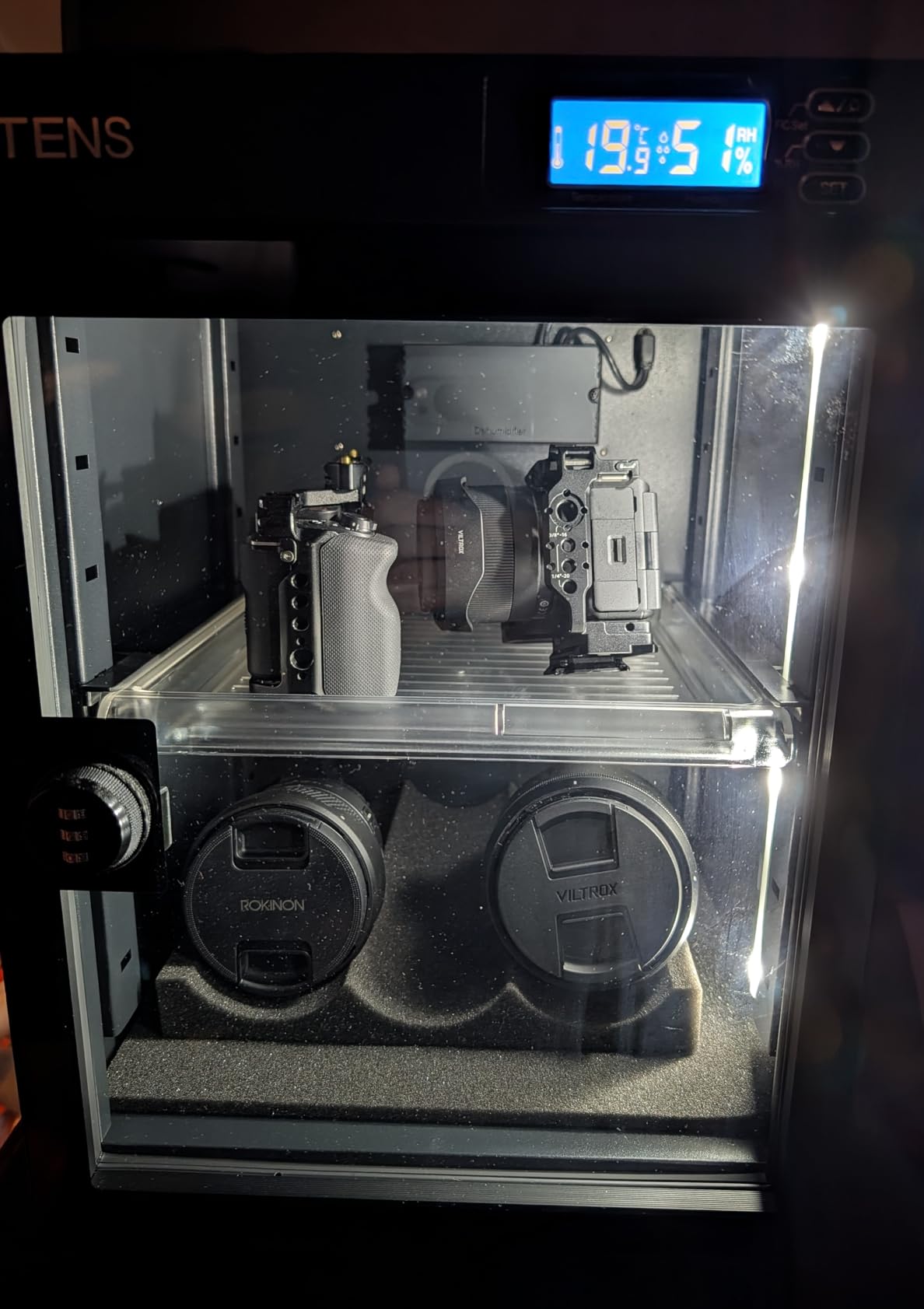 Dehumidifying Dry Cabinet Box with Combination Lock, Digital Control Noiseless and Energy Saving, for Camera Lens, Electronic Equipment, Collectibles Storage, Temperature Humidity LED Screen (100L) customer photo 1