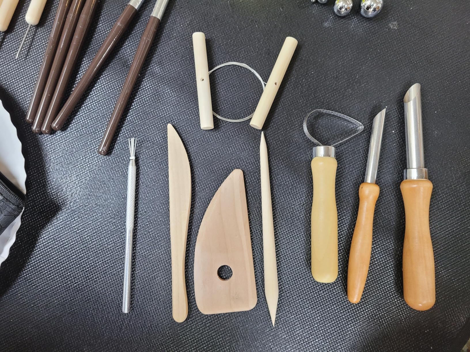 42 PCS Clay Tool, Clay Sculpting Tools Kit, Pottery Tools Can be Used for Stippling, Carving, Molding, and Shaping Clay Crafts, for Beginners, Hobbyists, Artists customer photo 2