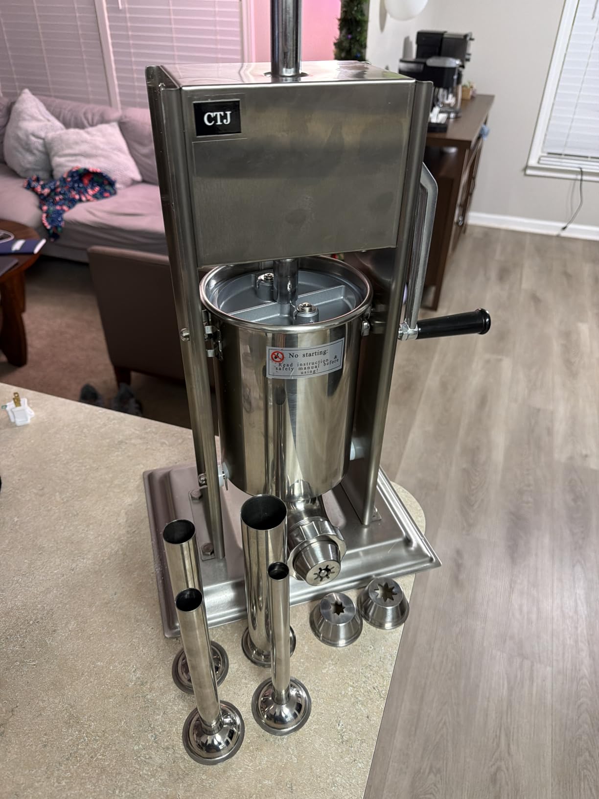 CTJ 11Lb/5L Sausage Stuffers Stainless Steel Vertical Sausage Maker Two Speed Manual Stuffer and Churro Maker Machine with 4 Stuffing Tubes & Nozzle customer photo 1