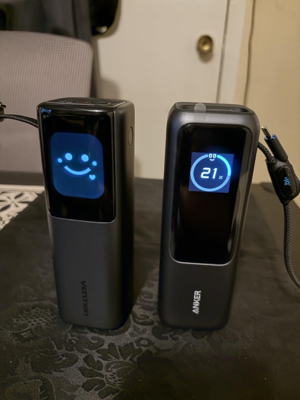 VENTION Powerhive 27000mAh Laptop Power Bank, 200W, Built-in and Extra 240W USB-C Cables, Portable Laptop Charger, Digital Display, for iPhone 17/16/15/14/13 Pro Max, MacBook, Dell, HP, Galaxy S24 customer photo 2