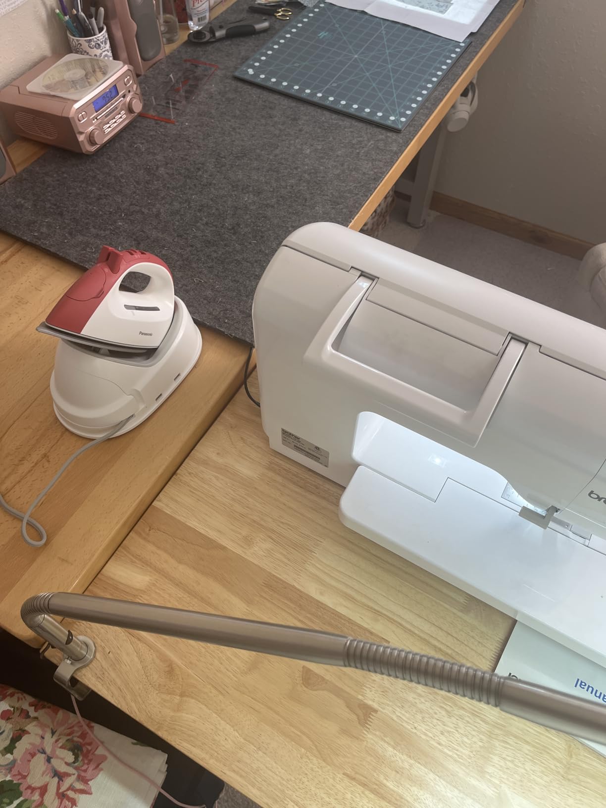 Panasonic Cordless Steam Iron, Compact, Light, with Charging Station NI-QL300G customer photo 1