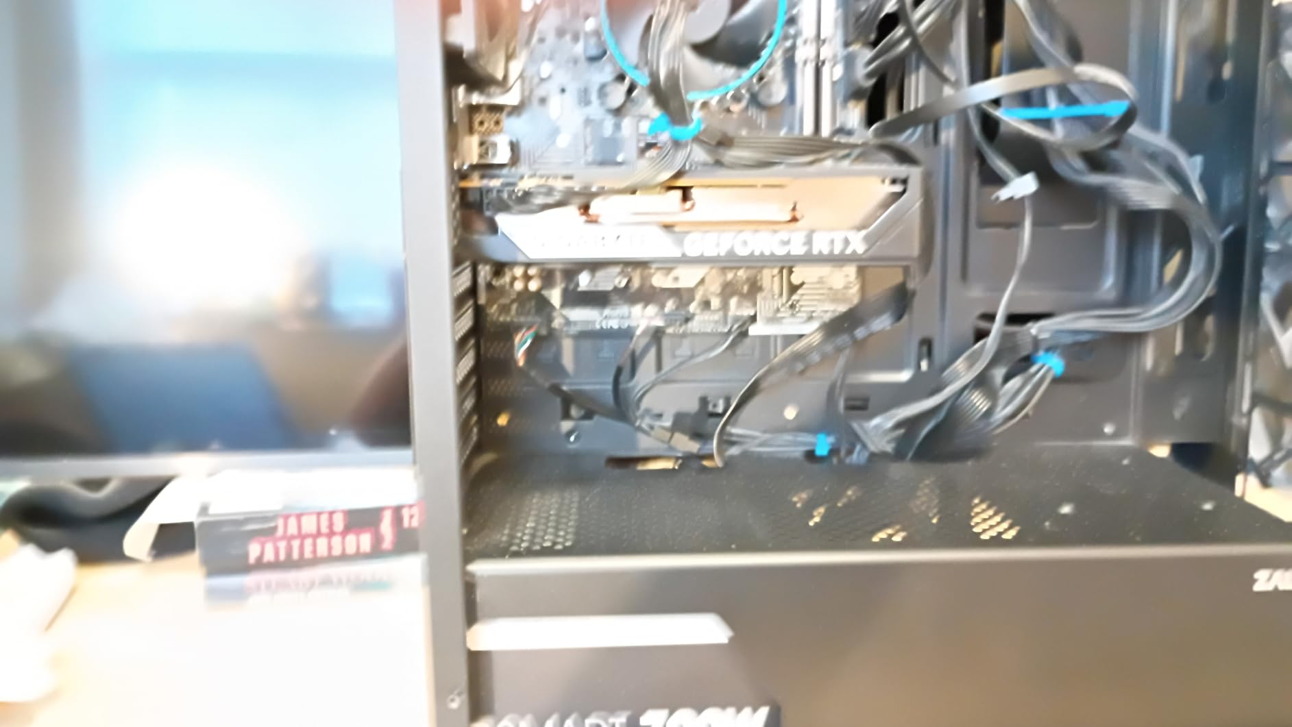 GIGABYTE GeForce RTX 5050 WINDFORCE OC 8G Graphics Card (8GB 128-bit GDDR6, PCIe 5.0, WINDFORCE Cooling System) customer photo 1