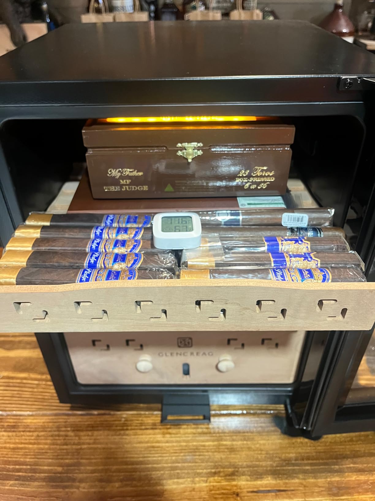CM80D 75L Electric Cigar Humidor Cabinet with Compressor Cooling, 360° Circulation & Patented Ammonia Removal, Accurate Humidity & Temperature Control, Spanish Cedar Drawers, Lock & Light- 900 Counts customer photo 2