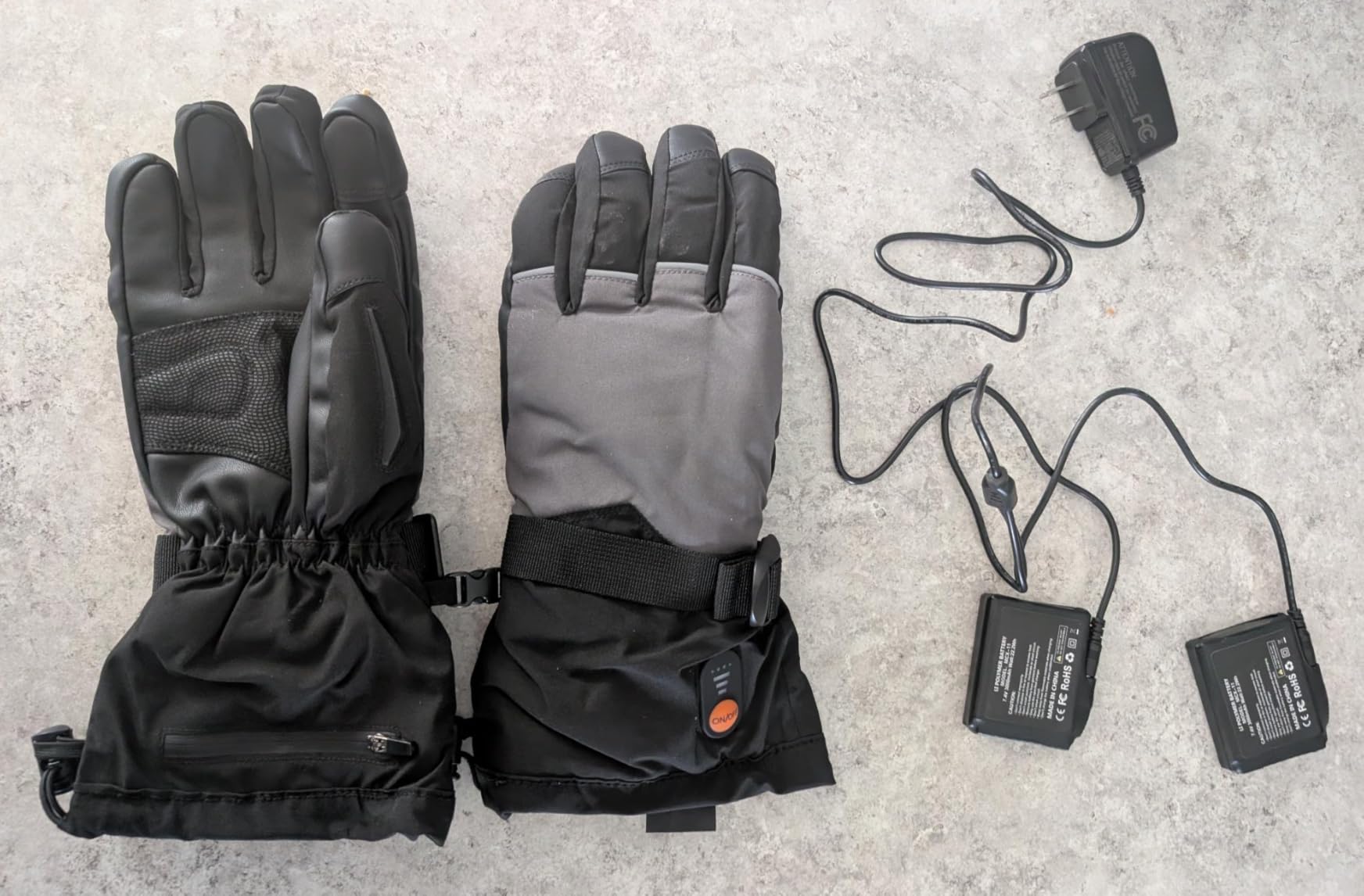Heated Gloves for Men Women, 7.4V Electric Gloves Rechargeable Battery Waterproof Touchscreen Heated Ski Gloves for Winter Outdoor Work Motorcycle Riding Hunting Hiking customer photo 2