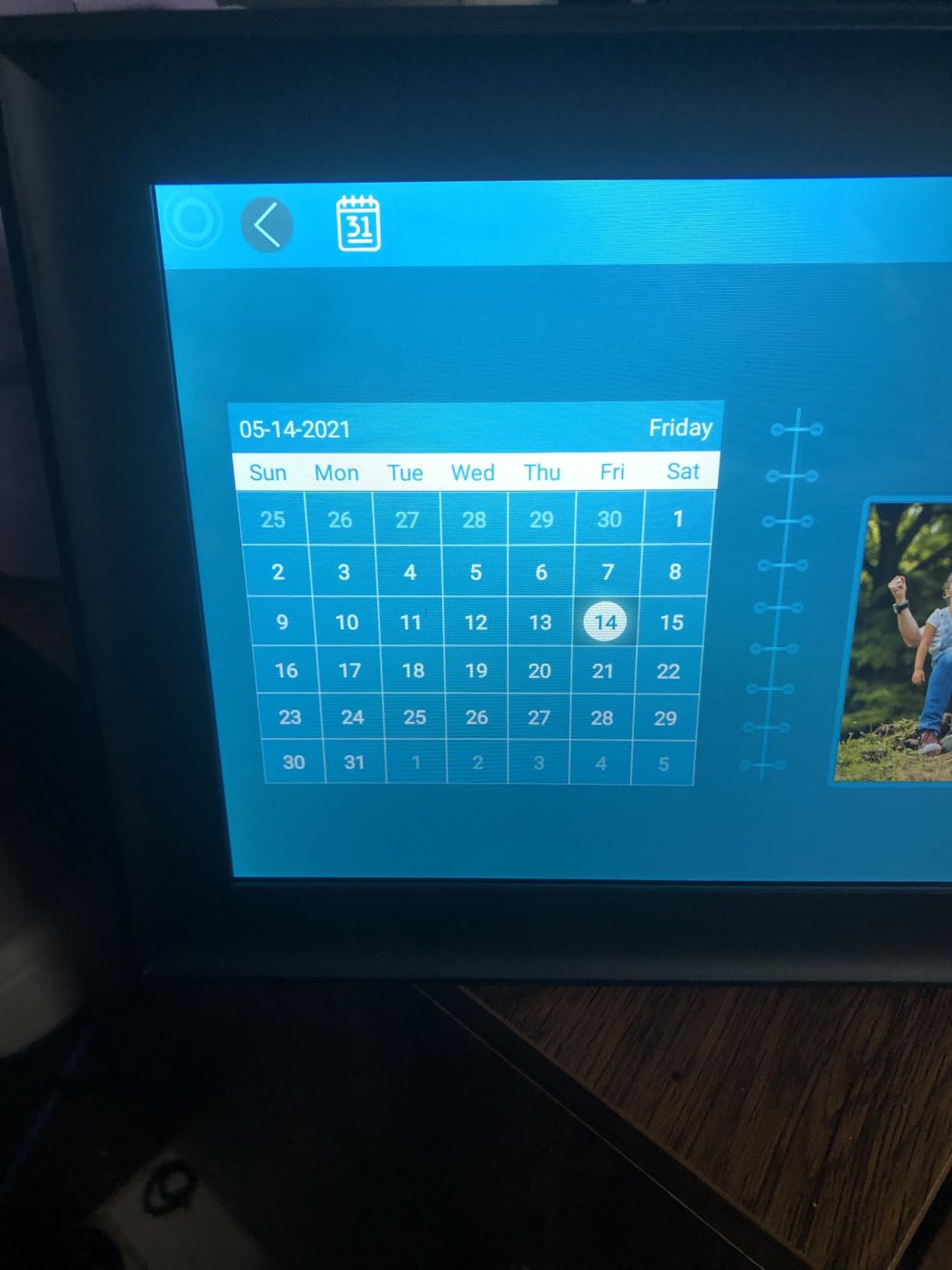 10.1 inch Wall Planner Digital Calendar & Chore Chart, Smart Touchscreen Interactive Display for Family Schedules, Hearth Display Digital Calendar, Great for Organizing Your 2026 Year customer photo 2