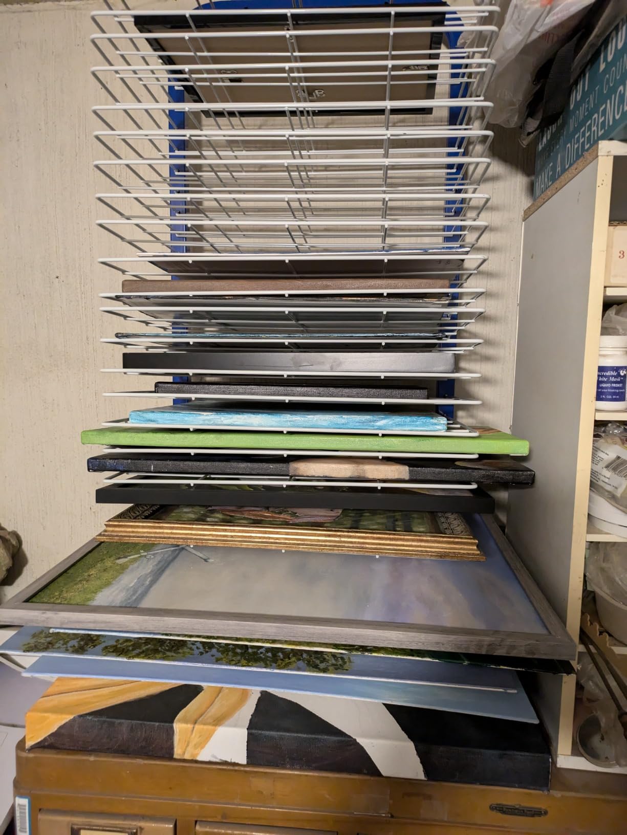 Pearington Art Drying Rack, 50 Removable Wire Shelves, Mobile Steel Storage Rack for Classroom, Studio, and School Artwork, Fits A2 A3 A4 Paper customer photo 1