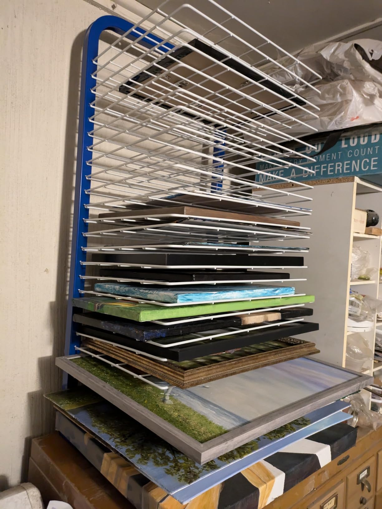 Pearington Art Drying Rack, 50 Removable Wire Shelves, Mobile Steel Storage Rack for Classroom, Studio, and School Artwork, Fits A2 A3 A4 Paper customer photo 2