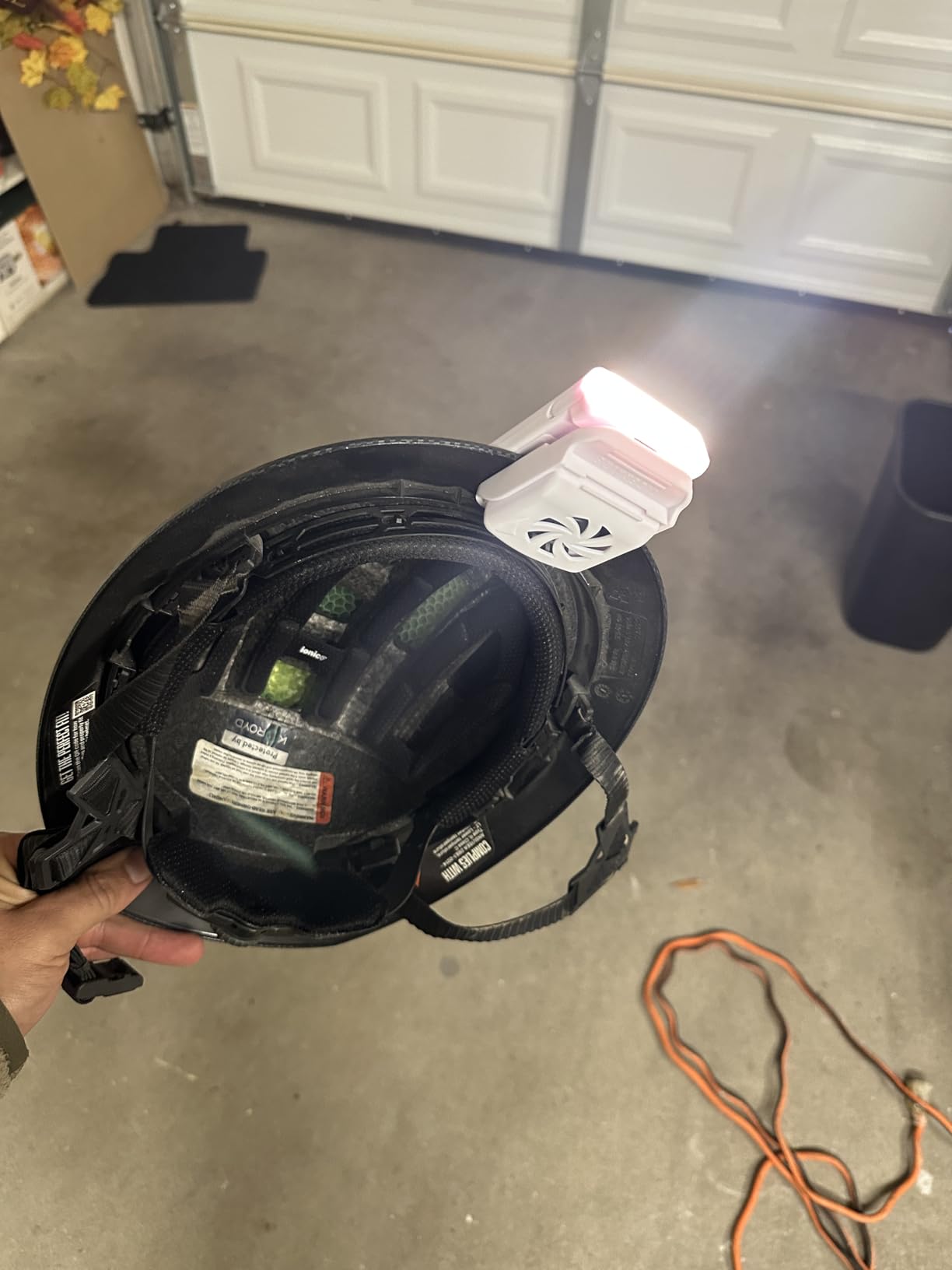 Tigeraire Breezy Pro Hard Hat Clip-On Fan | Mini Personal Portable Fan with 400-Lumen Work Light | 11 MPH, IP56 | USB-C Rechargeable customer photo 1