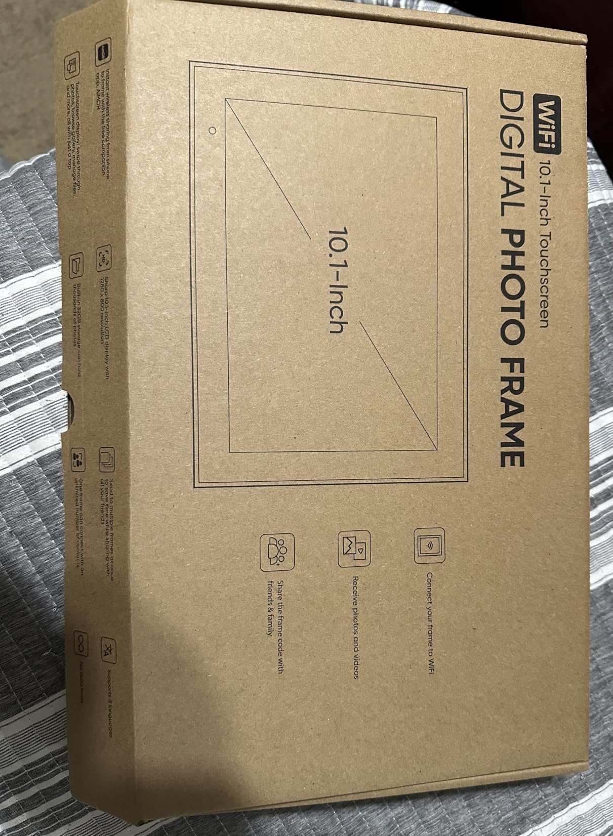 Digital Picture Frame, 10.1 Inch Picture Frame with 1280*800 HD IPS Touch Screen, Smart Digital Photo Frame Built-in 32GB Memory, Auto-Rotate Easy Setup via AiMOR APP customer photo 1