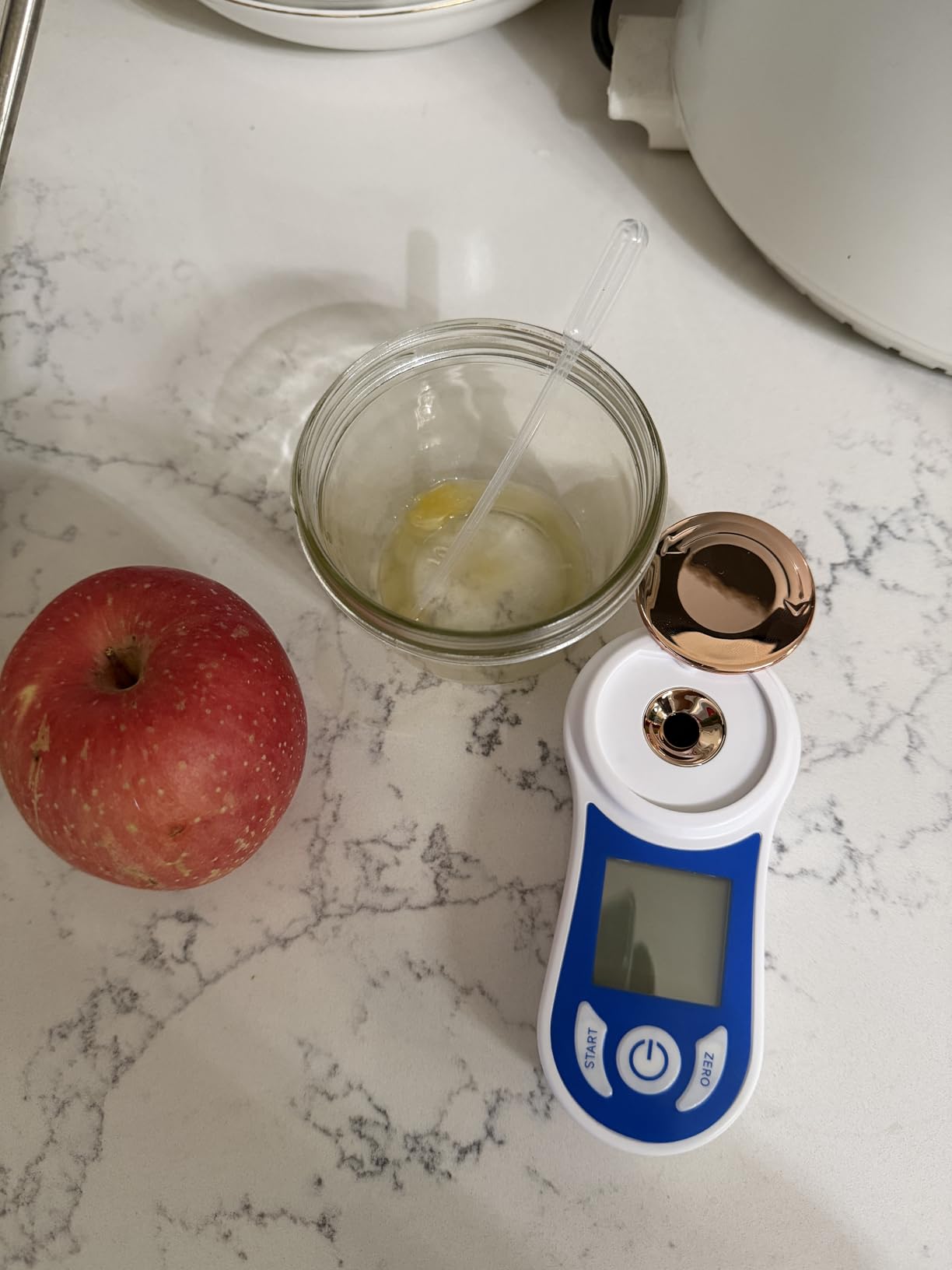 Digital Brix Refractometer 0-55% with ATC, ±0.15% Accuracy, 3-Second Results, Rechargeable Sugar Content Tester for Fruits, Juice, Home Brewing, Wine, Coffee customer photo 1