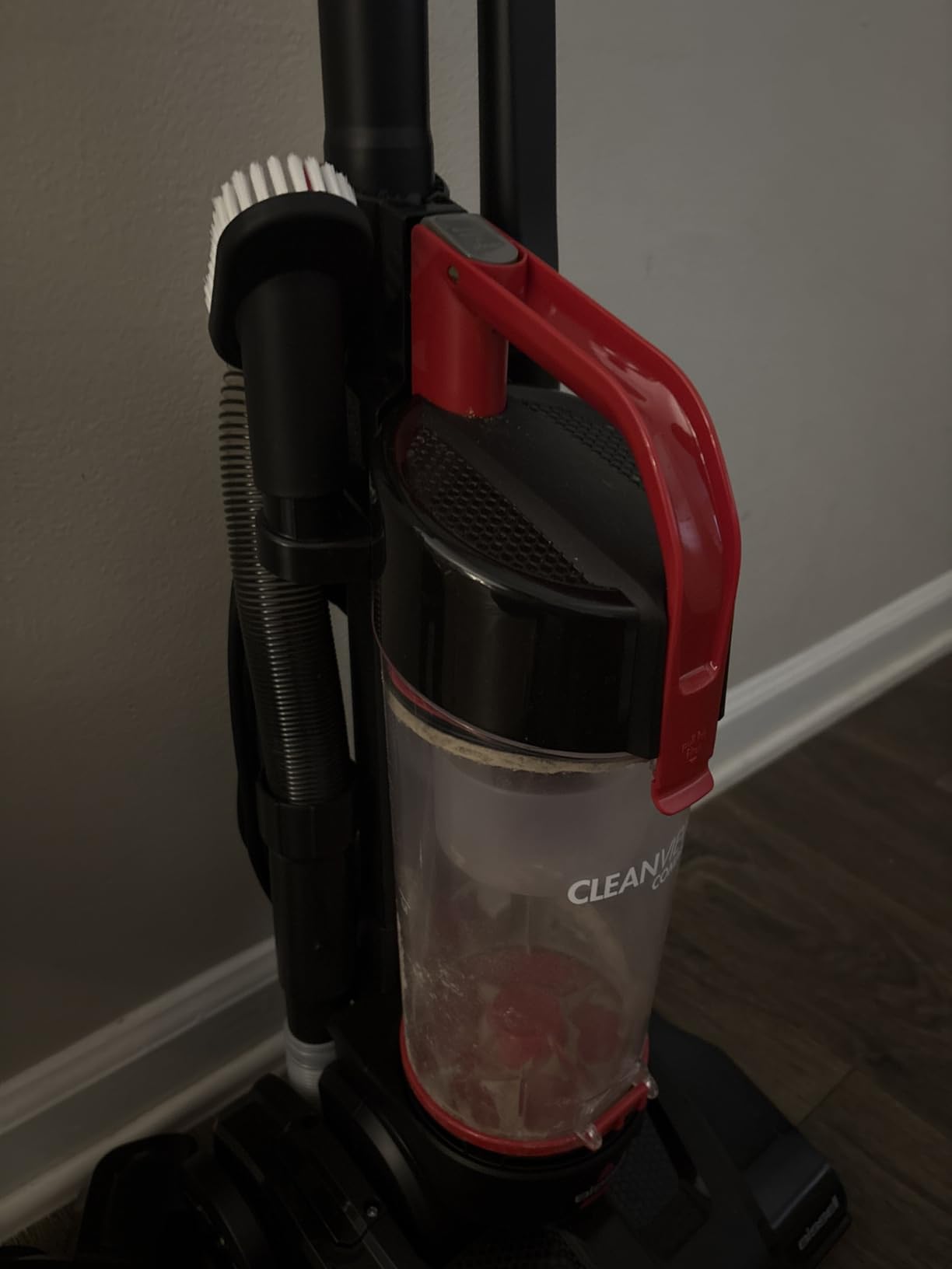 Bissell CleanView Upright Vacuum with Pet Hair Brush Roll, Powerful Suction, Pet Hair Tools, Large Dirt Container, 4438 customer photo 1