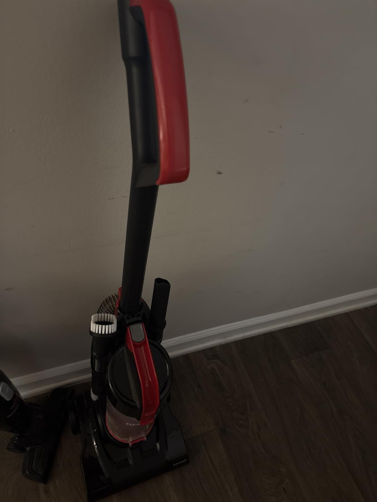 Bissell CleanView Upright Vacuum with Pet Hair Brush Roll, Powerful Suction, Pet Hair Tools, Large Dirt Container, 4438 customer photo 2