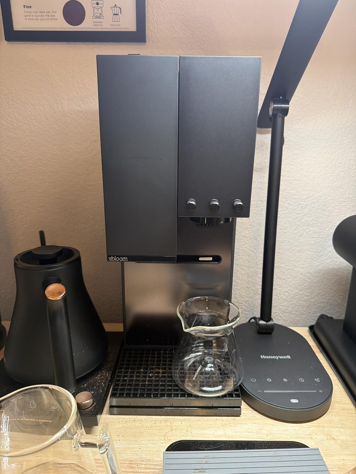 xBloom Studio Coffee Machine - Drip Coffee Maker with Built-in Grinder and Scale, 3 Automation Levels, App Connected Pour Over Coffee Maker for Home and Office, Twilight customer photo 2
