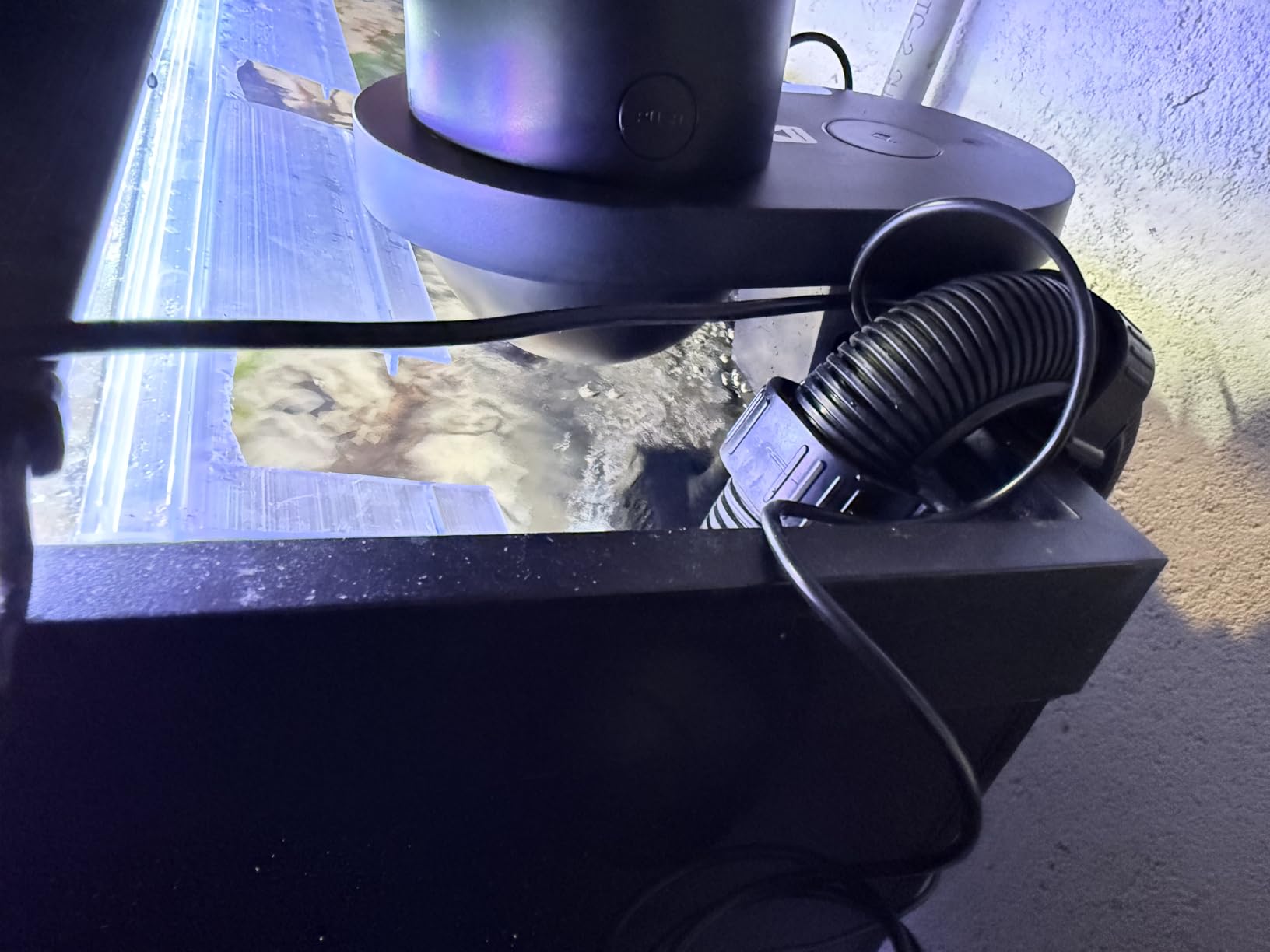 hygger WiFi Automatic Fish Feeder for Aquarium, Smart App Control Auto Fish Food Dispenser with Camera and Timer, Vacation Feeder with 230ml Large Capacity and USB Cable customer photo 2