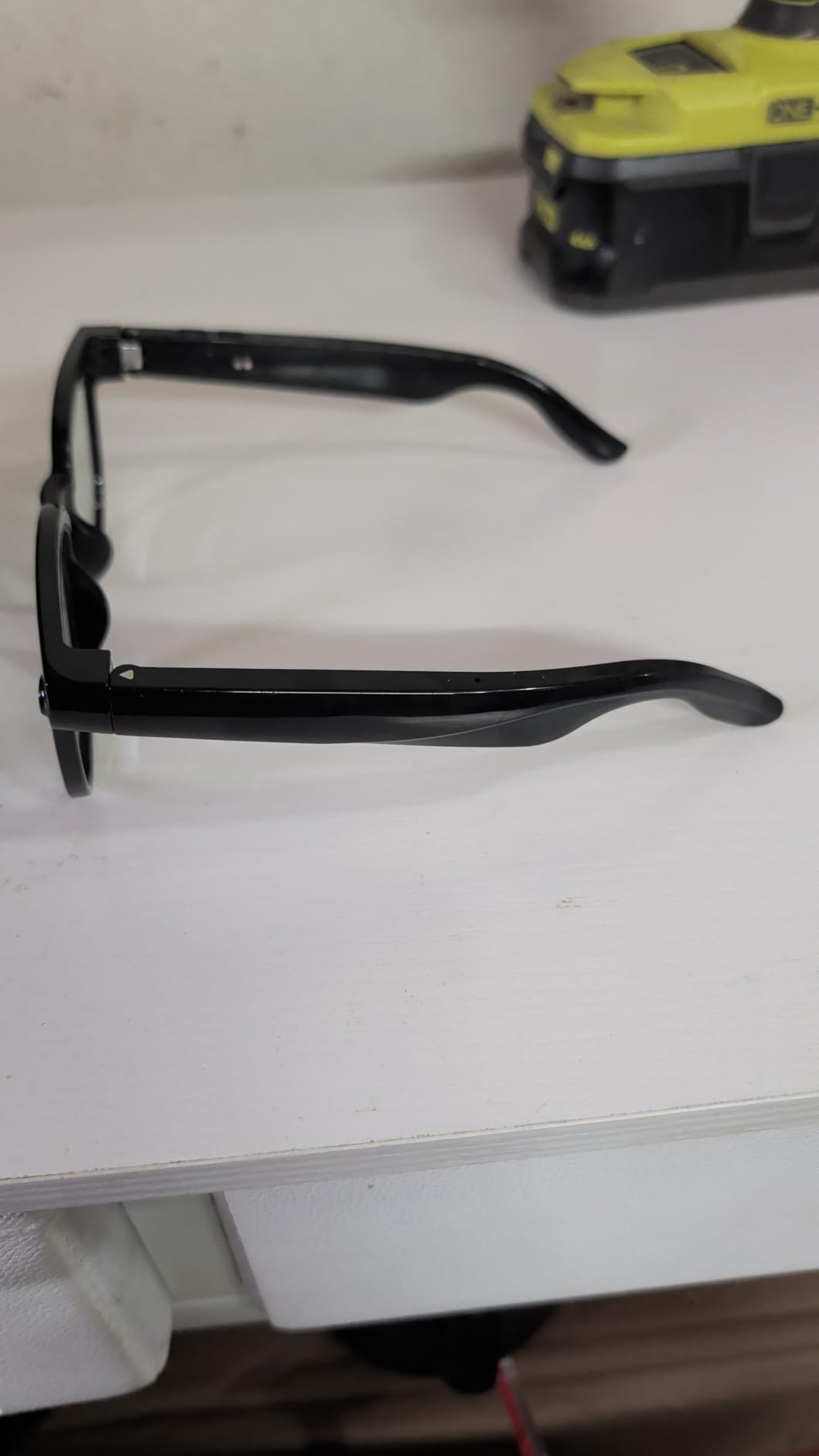 AI Smart Glasses with Camera and Audio, 4K HD Video Recording Glasses, 8MP Camera Glasses for Men Women, AI Voice, Real-Time Translation, Photochromic Lenses, IP65 Waterproof for Travel & Meetings customer photo 2