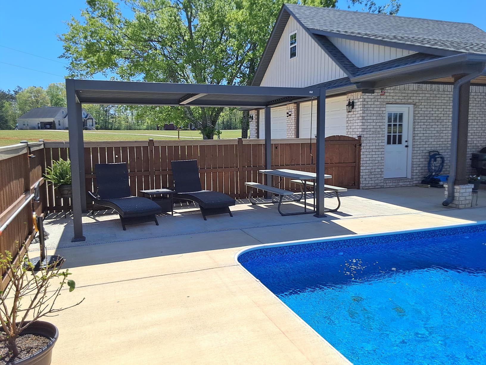 PURPLE LEAF LED Louvered Pergola 92KS 8' x 14' with Integrated Solar Strip Lights Adjustable Aluminum Louvers Wind Resistant Pergolas for Patio Dining Deck Garden Yard Gray customer photo 2