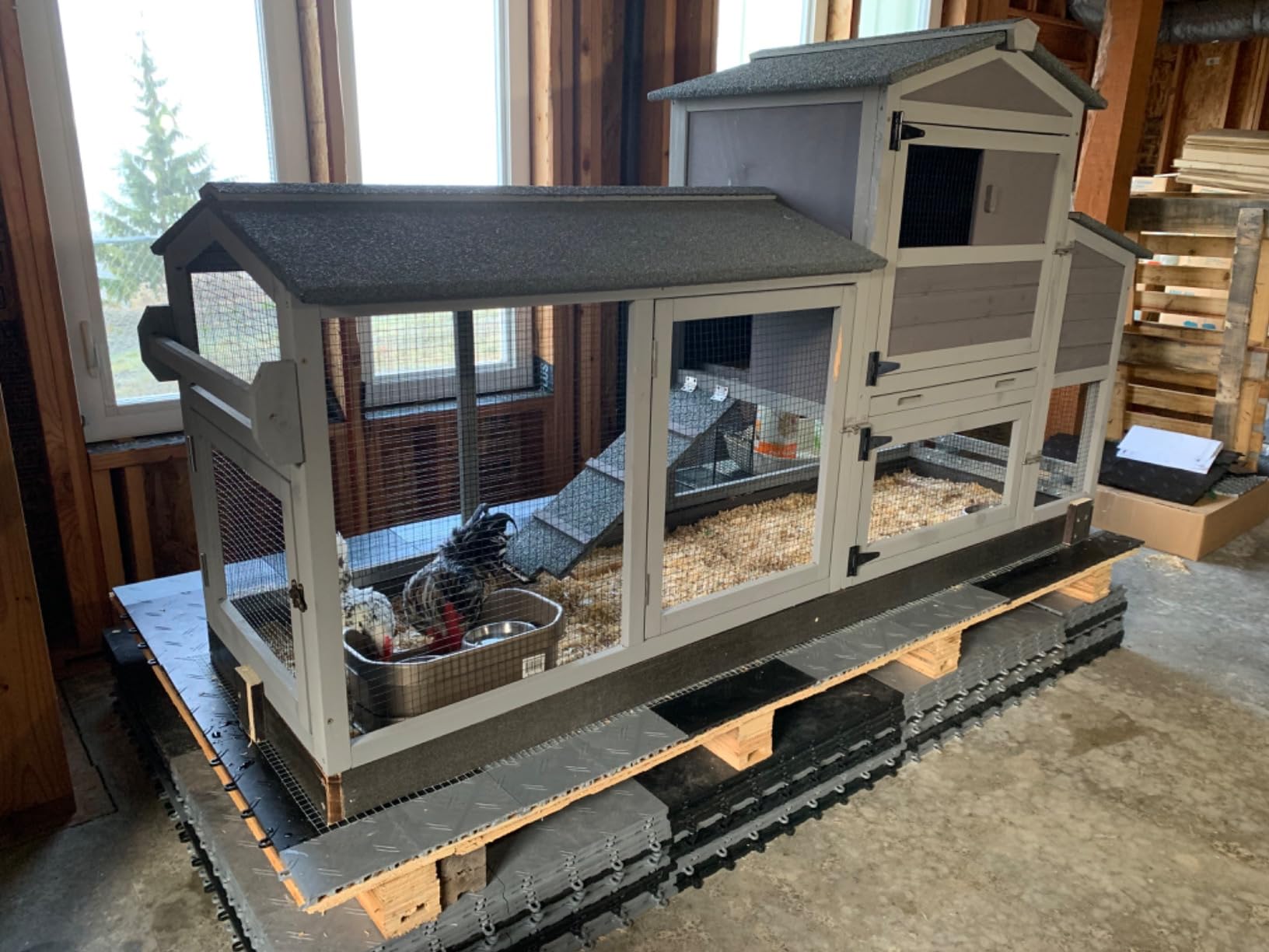 Aivituvin Extra Large Chicken Coop for 8-10 Chickens, Reinforced Structure Outdoor Wooden Chicken House with 6 Nesting Boxes, Extended Run, Waterproof Roof, Iron Edge, Black, 118
