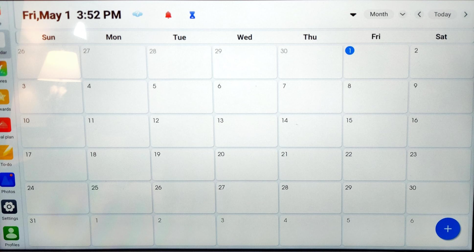 15.6-Inch Smart Digital Calendar & Photo Frame for Family, Wall Planner with Auto-Sync to Apple, Google & Outlook, Touchscreen Display with Chore Chart, To-Do Lists & Meal Planner, White Frame, No Subscription customer photo 2