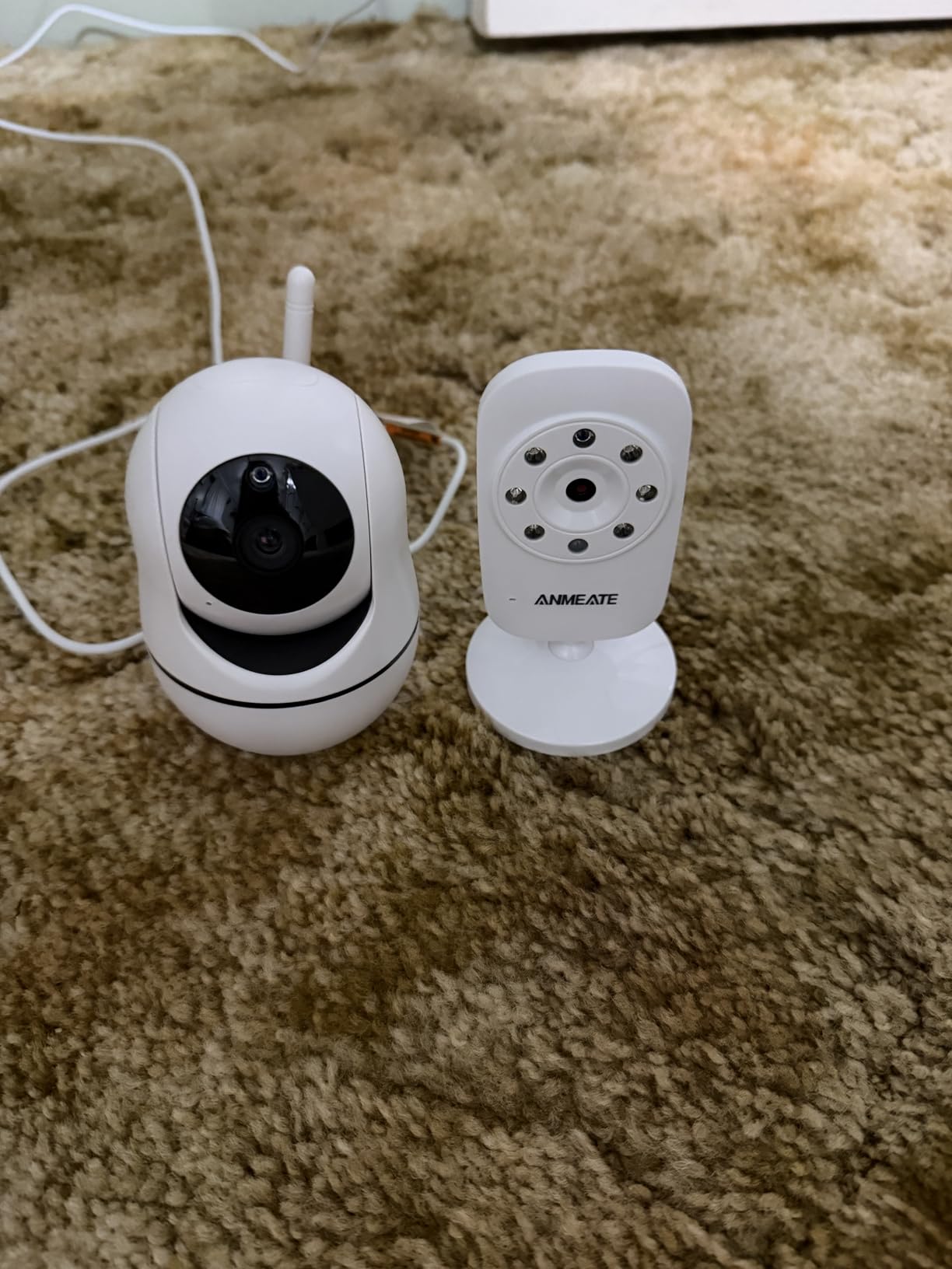 GoodBaby Baby Monitor with Camera and Audio - No WiFi, Remote Pan-Tilt-Zoom, Night Vision, Temperature Sensor, 2-Way Talk, 8 Lullabies, 30-Hour Battery Life, 960ft Long Range customer photo 2