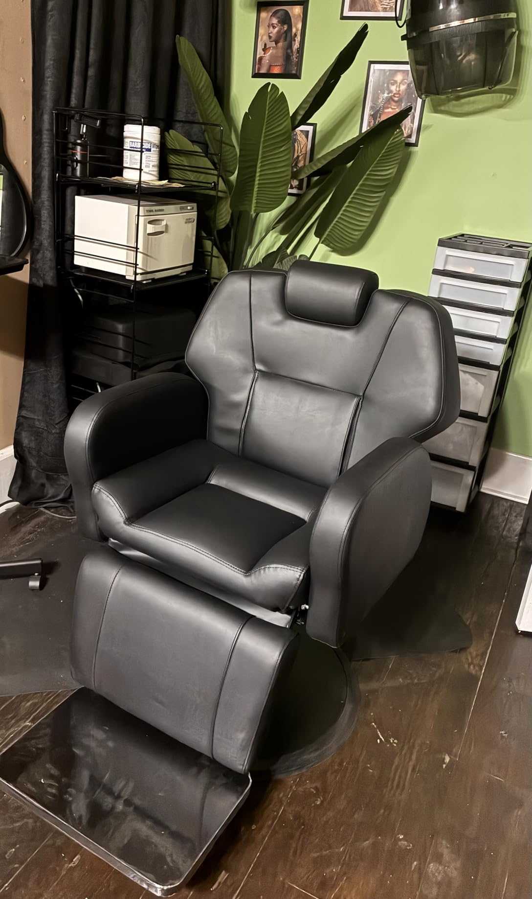 Baasha Reclining Barber Chair, 440lbs Heavy Duty Hydraulic Salon Equipment, Tattoo & Styling Chair with 360 Swivel, Memory Foam Padding customer photo 1