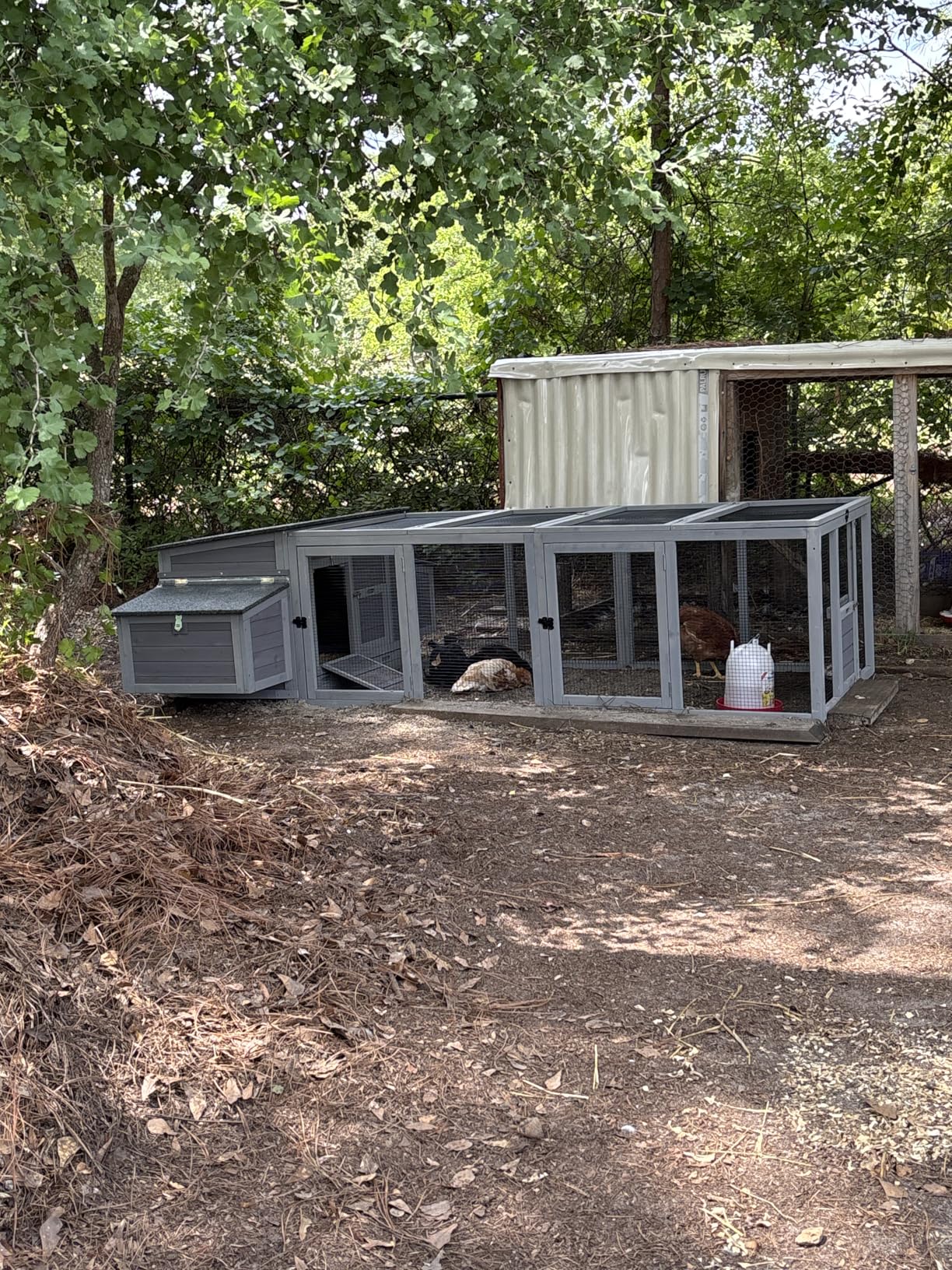 Aivituvin Extra Large Chicken Coop for 8-12 Chickens, Reinforced Outdoor Wooden Hen House with Run, 6 Nesting Boxes, Easy Clean Pull-Out Tray, Waterproof Asphalt Roof - Grey, 134.5
