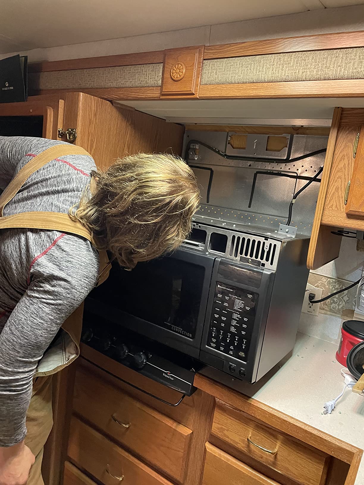 Sharp R1874T 1.1 cu. ft. 850W Stainless Steel Over-the-Range Convection Microwave Oven customer photo 2