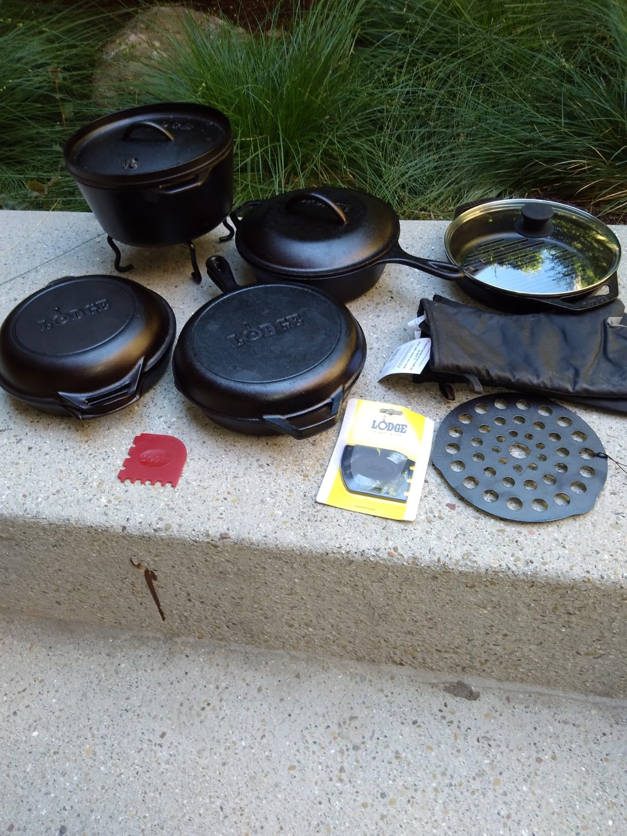 Lodge Cast Iron Combo Cooker - PFAS-Free 2-in-1 3.2 Quart Deep Pot and 10.25 Inch Skillet Set - Dutch Oven with Skillet Lid for Sourdough, Frying, and Camping customer photo 2