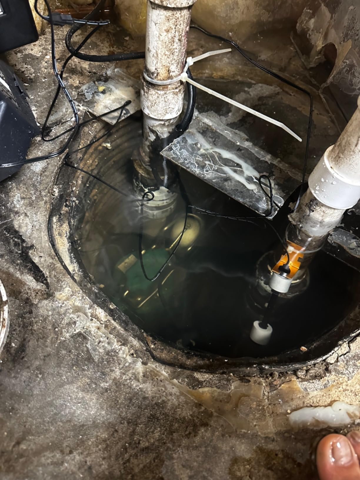 The Basement Watchdog Special CONNECT Battery Backup Sump Pump System w/Copper-Wound Motor, 2,890 GPH (BWSP) customer photo 2