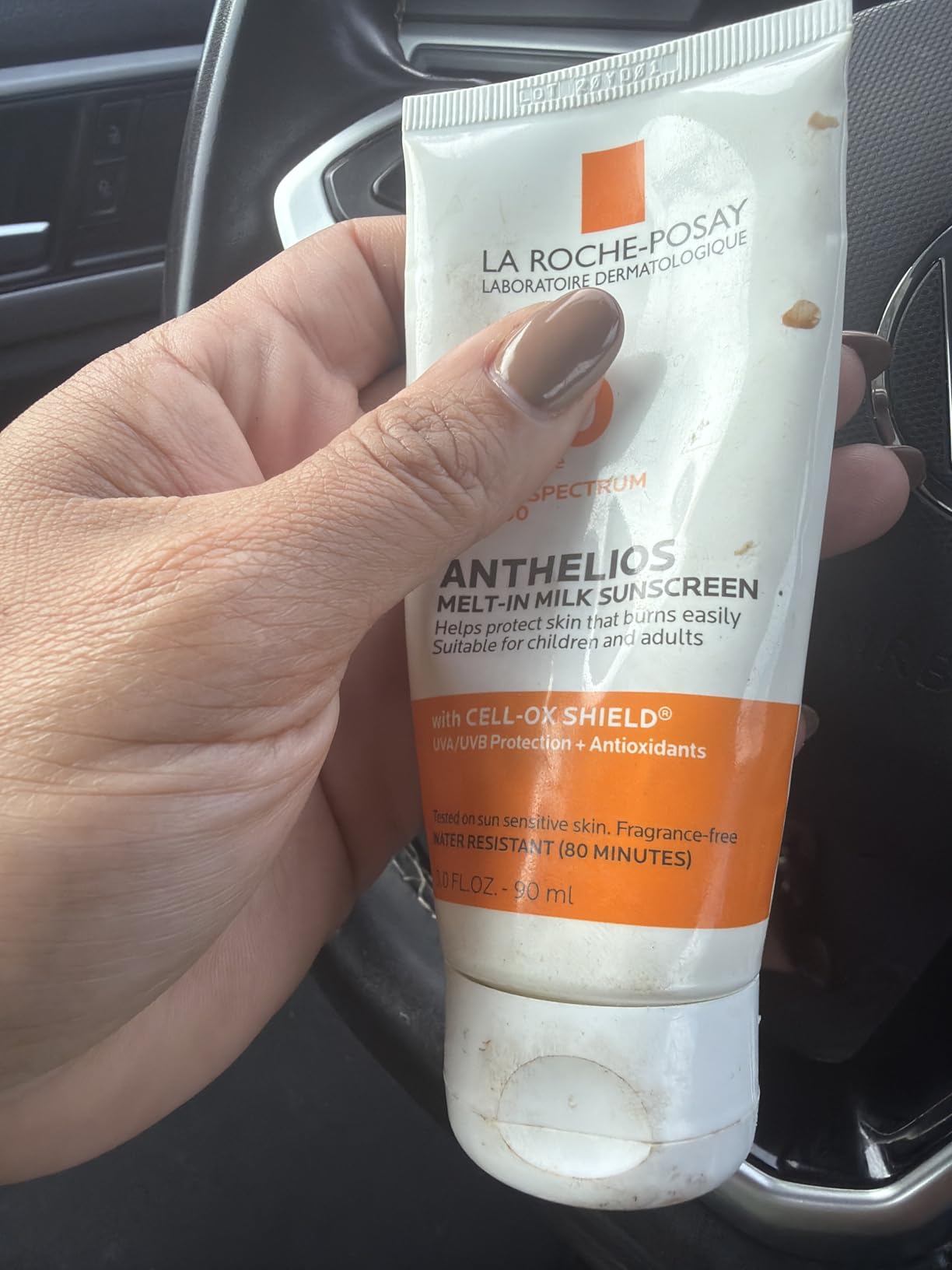 La Roche-Posay Anthelios Melt-In Milk Sunscreen SPF 60, Sunscreen For Body & Face, Broad Spectrum SPF + Antioxidants, Oil Free, Lightweight & Fast Absorbing customer photo 2