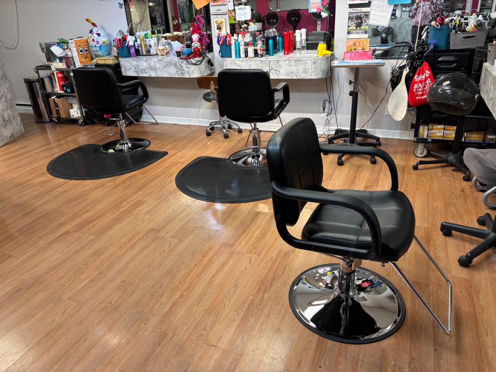 Buy-Rite Chris Styling Chair, Extra-Wide Black Salon Seat with 360° Swivel, Adjustable Height, Chrome Base, Durable Frame & Footrest, SY-1801 customer photo 1