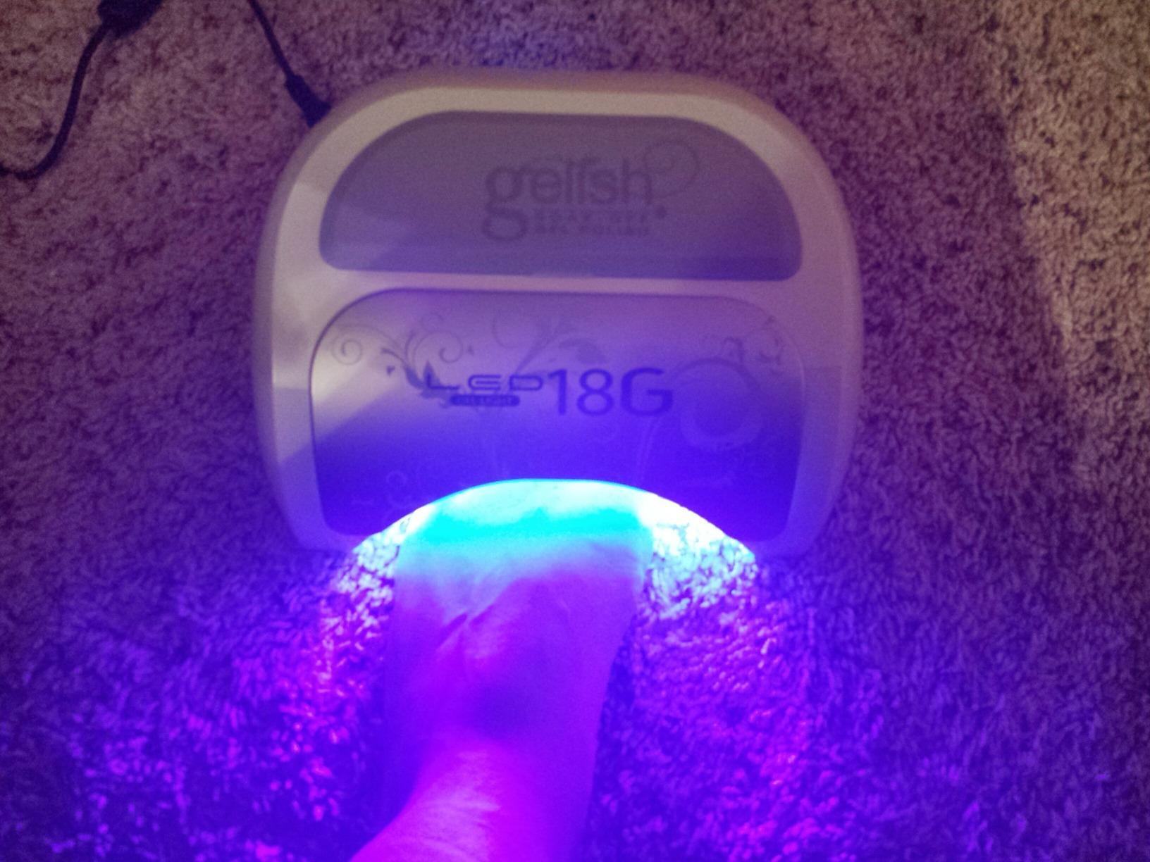 Gelish 18G Classic LED Light - Professional Nail Curing Lamp for Home or Salon Use, Fast-Drying 36W, Corded, SafeLight Technology, Ergonomic Design, Pedicure-Friendly customer photo 1