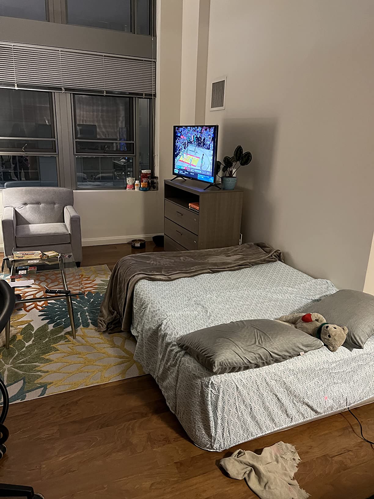 Serta Raised Air Mattress with Never Flat Pump | Luxury Inflatable Mattress with Built in Air Pump to Ensure a Good Night's Rest | Heavy Duty Blow Up Mattress with Self Inflating Pump customer photo 1