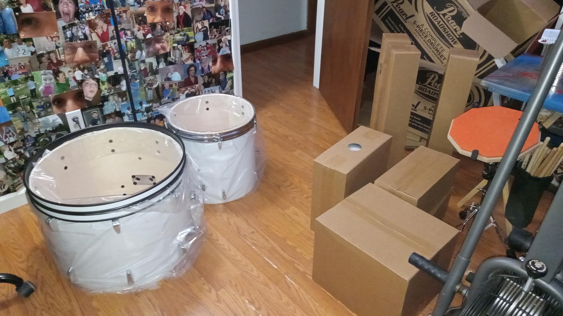 Pearl Roadshow Drum Set 5-Piece Complete Kit with Cymbals and Stands, Jet Black (RS525SC/C31) customer photo 2