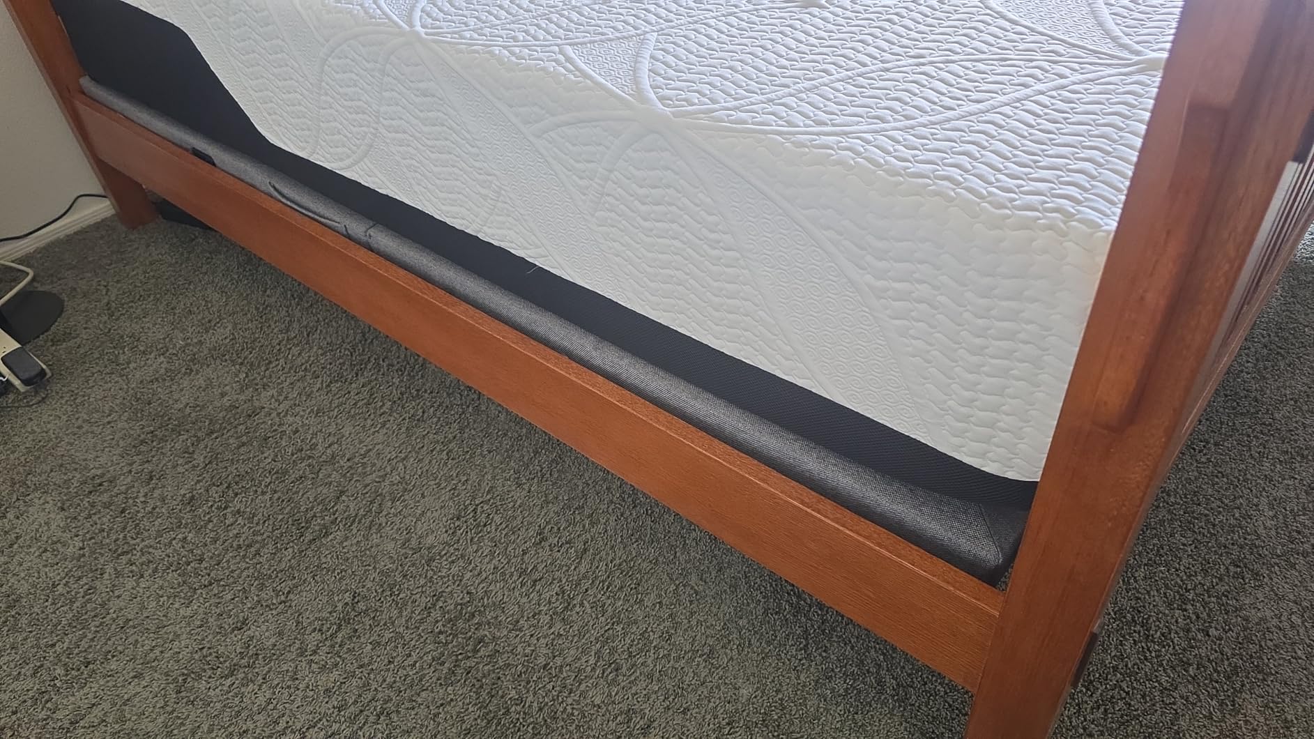 COOL GEL 12 Inch Twin Mattress, Cooling Gel Memory Foam Mattress in a Box, Medium Firm Support & Pressure Relief, Fiberglass Free, CertiPUR-US Certified customer photo 1
